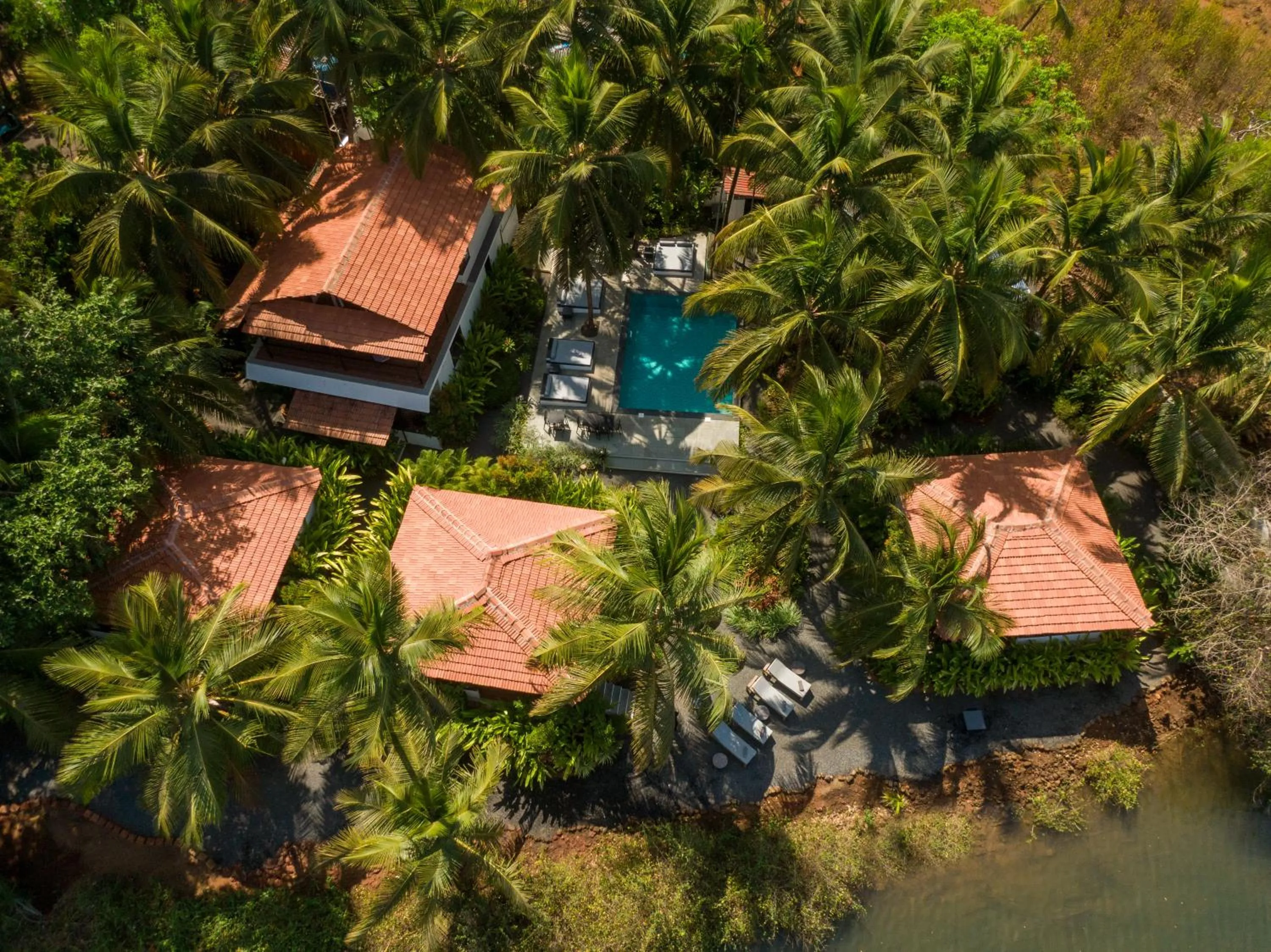 Bird's eye view in Pont Bleu Suites Riverside & Pool