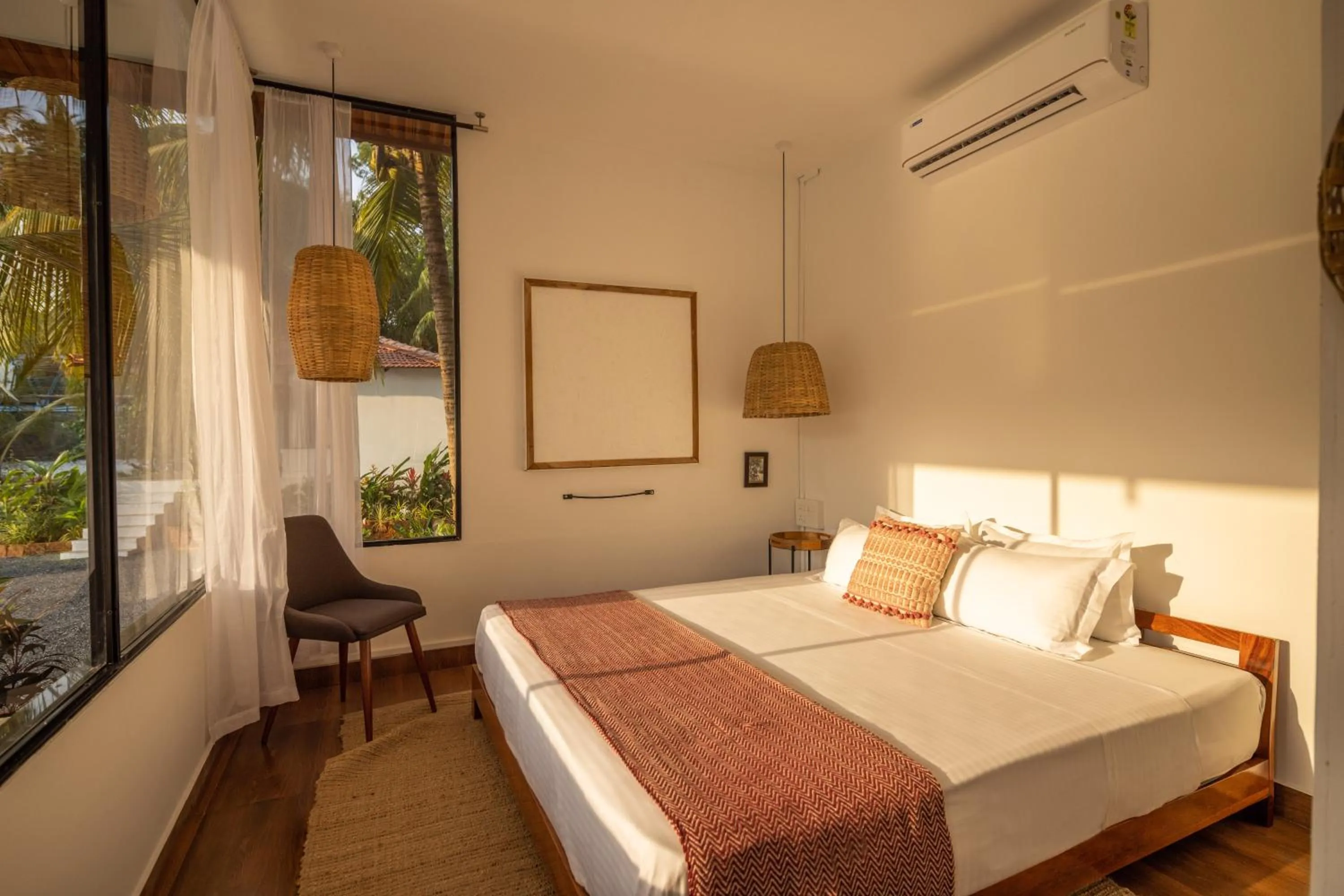 Bedroom, Bed in Pont Bleu Suites Riverside & Pool