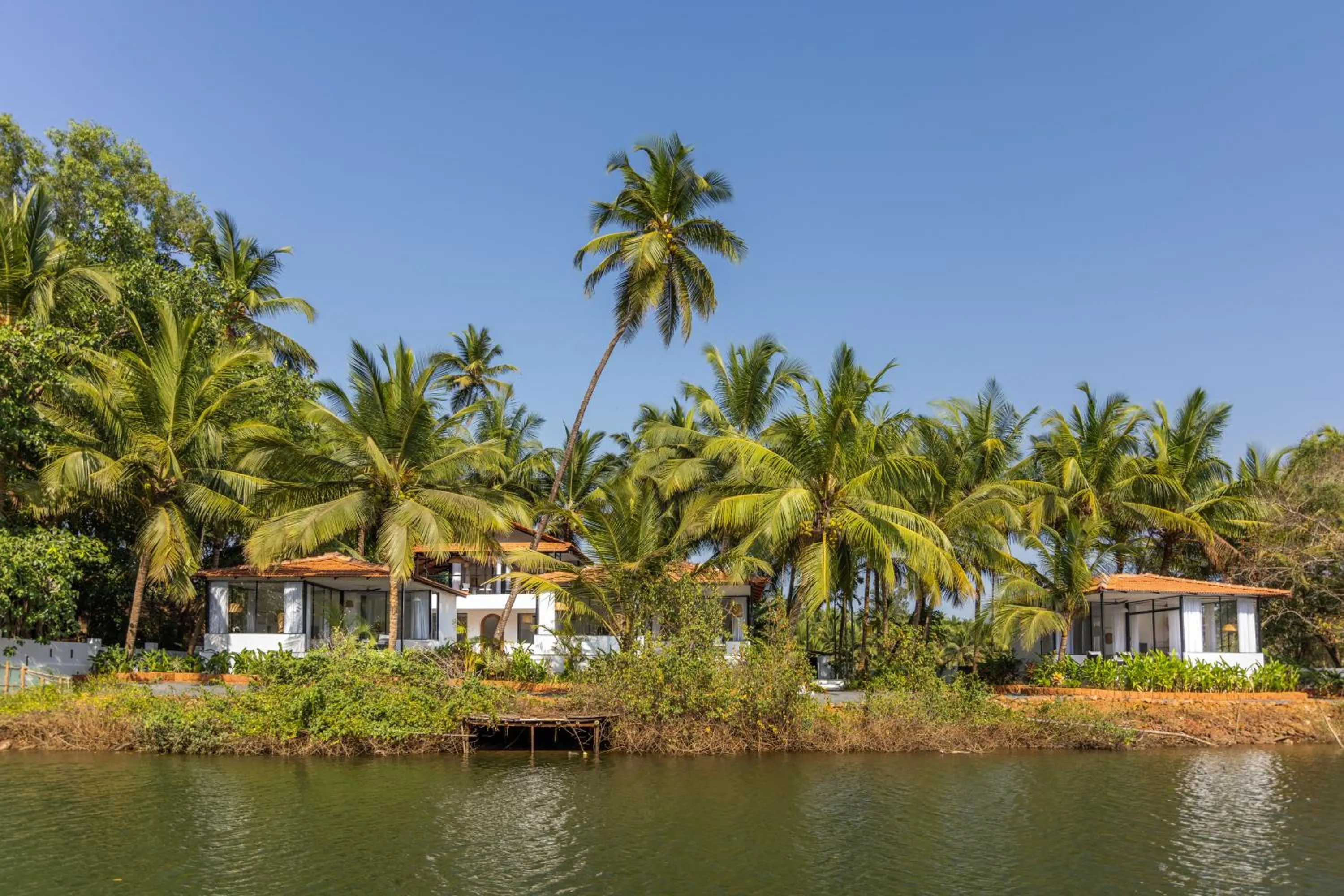 Property building in Pont Bleu Suites Riverside & Pool