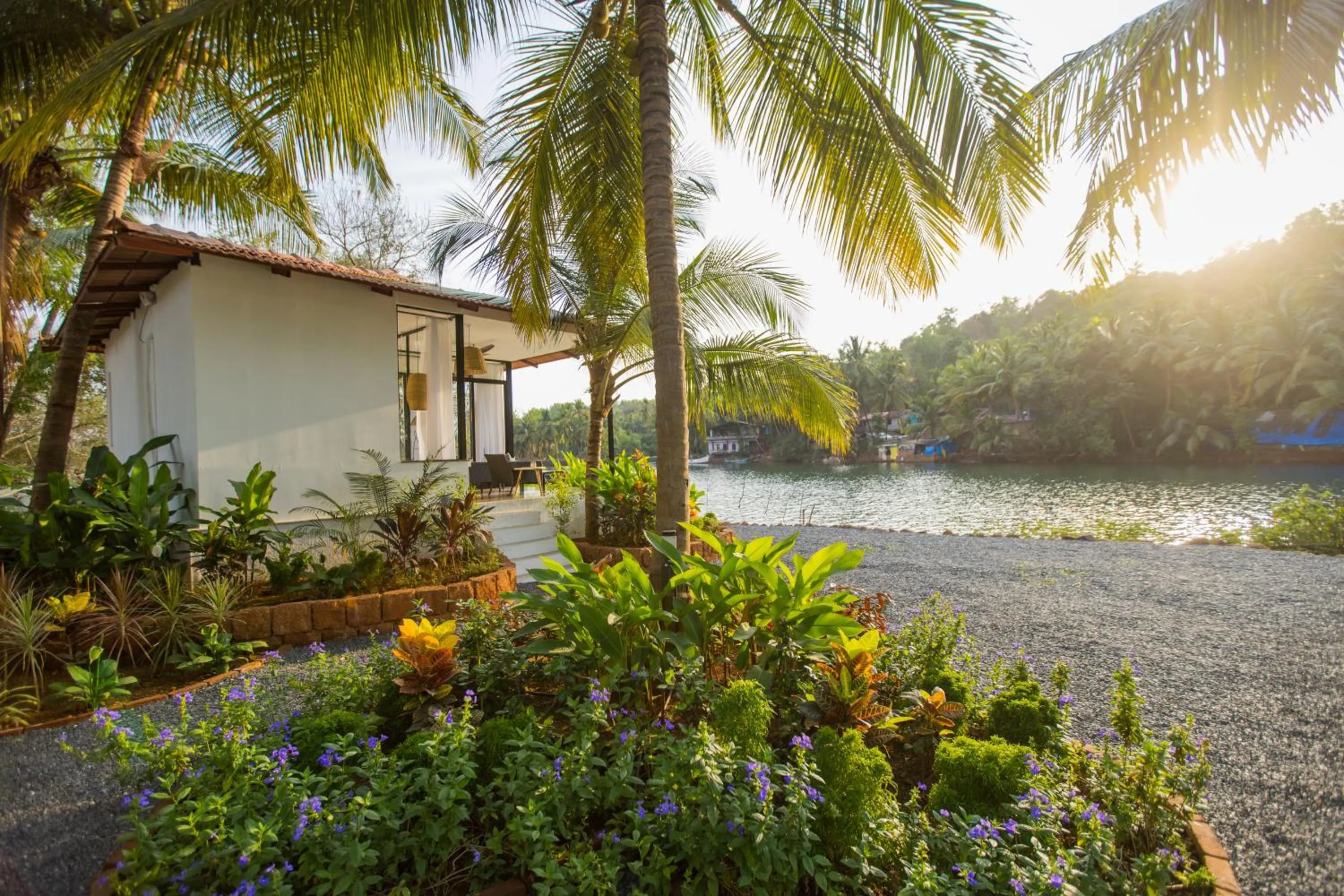 Garden in Pont Bleu Suites Riverside & Pool