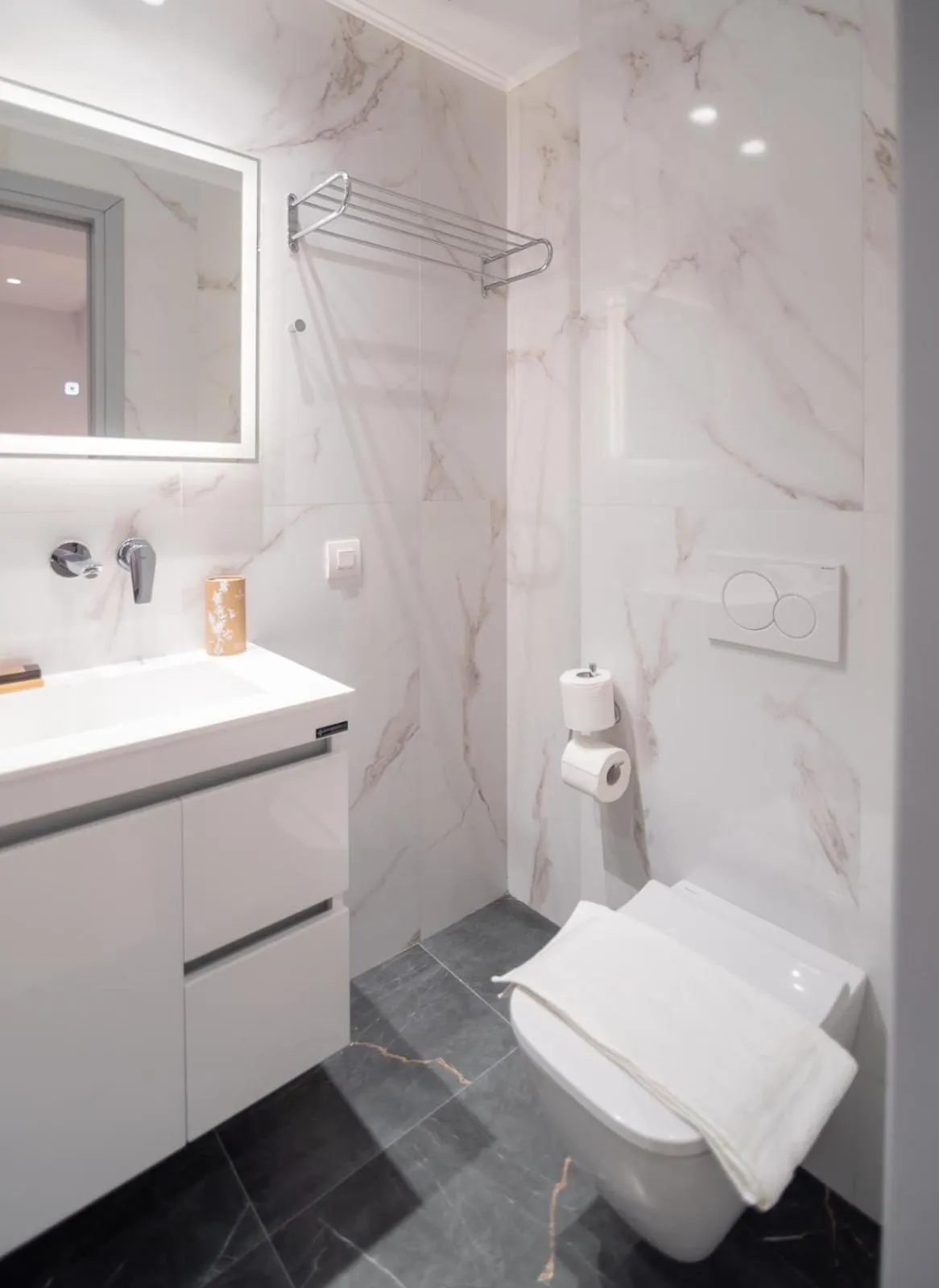 Bathroom in Contessa Bianca Luxury Suites