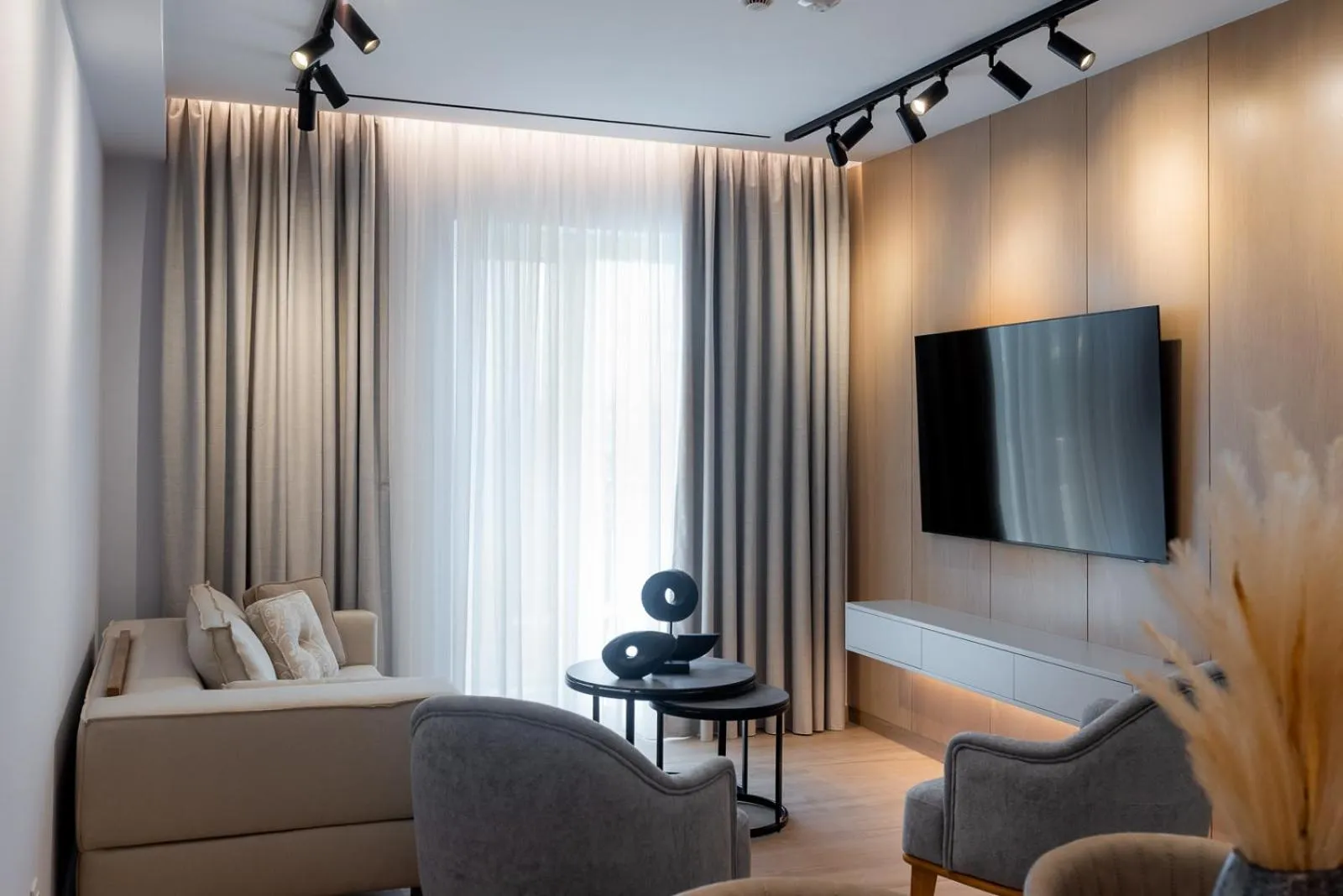TV and multimedia in Contessa Bianca Luxury Suites
