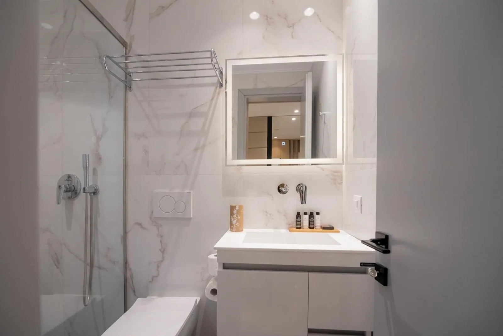 Shower in Contessa Bianca Luxury Suites