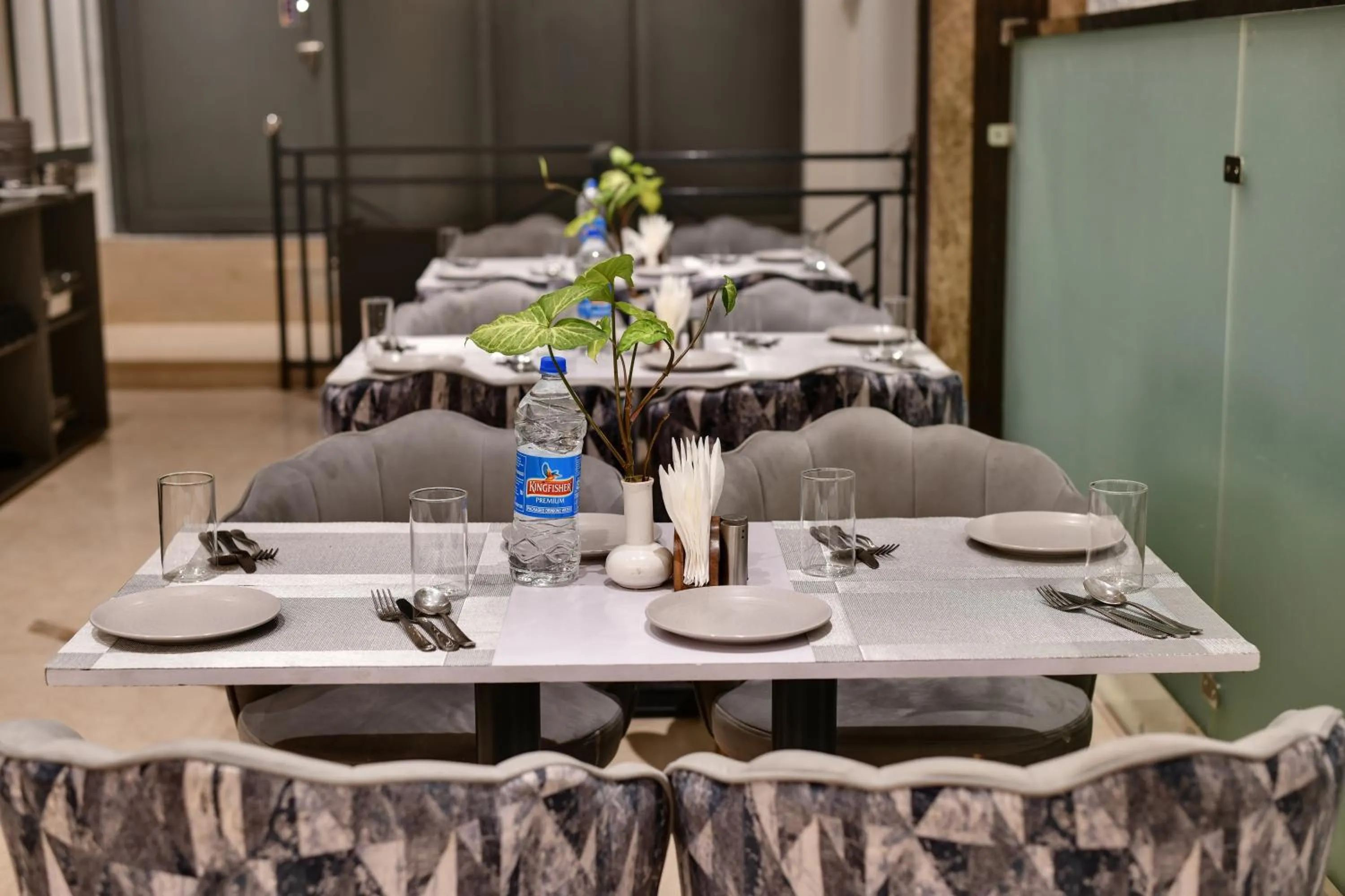 Restaurant/places to eat in Click Sunburry Hotel Katra