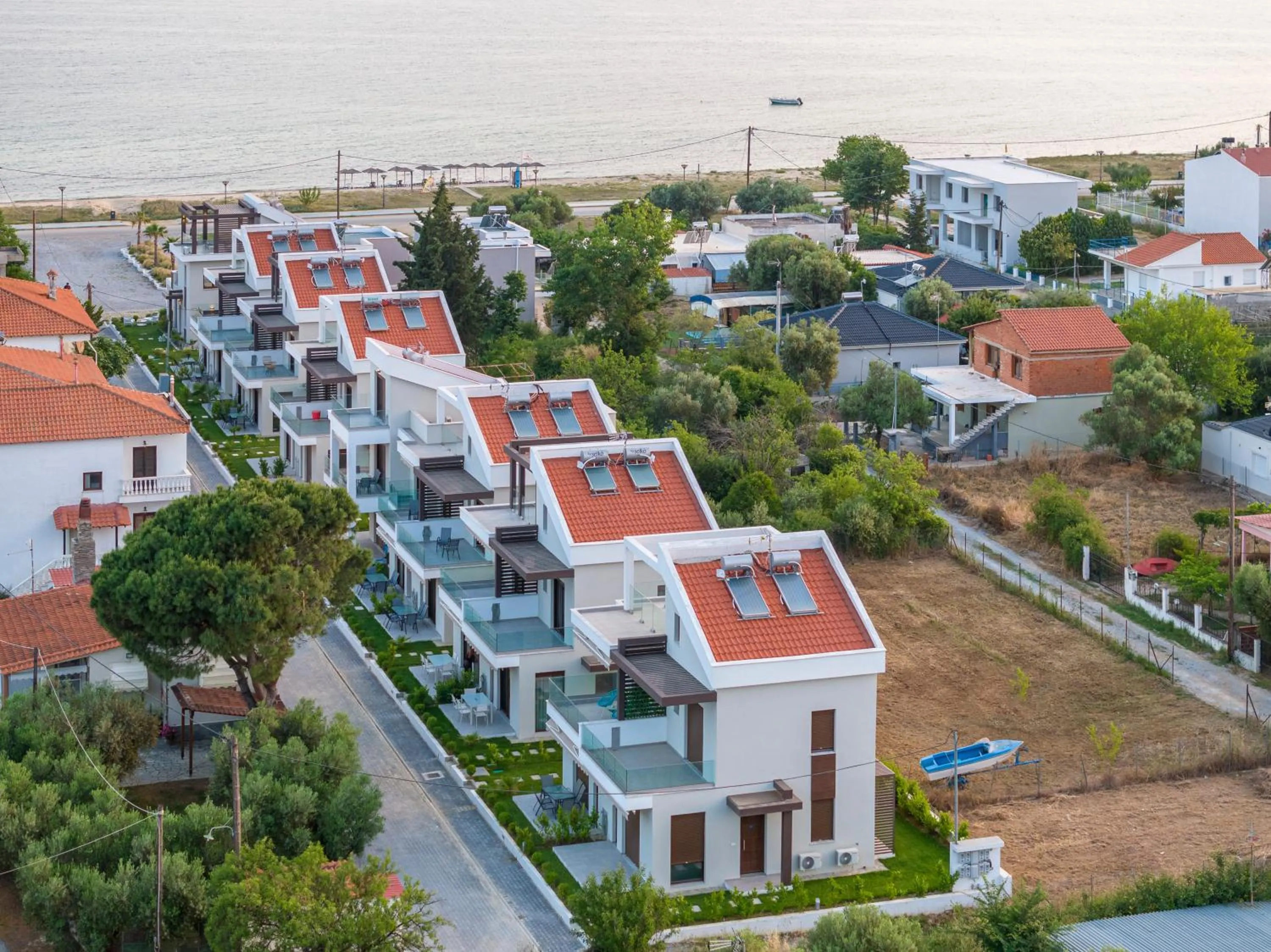 Property building in Argilos & Argilos Deluxe Residential Complexes