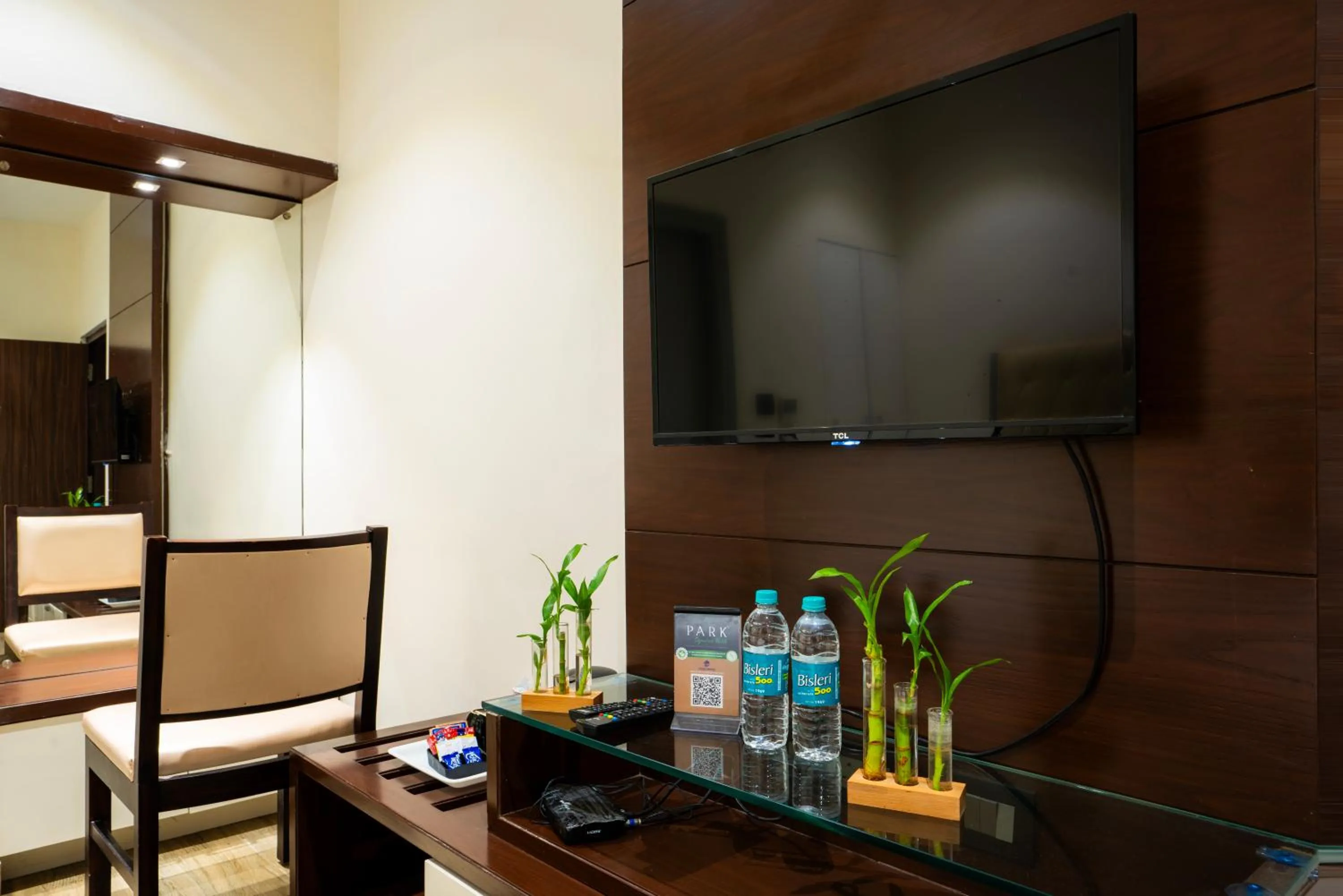 TV and multimedia in PARK SIGNATURE HOTELS - Royal Benza