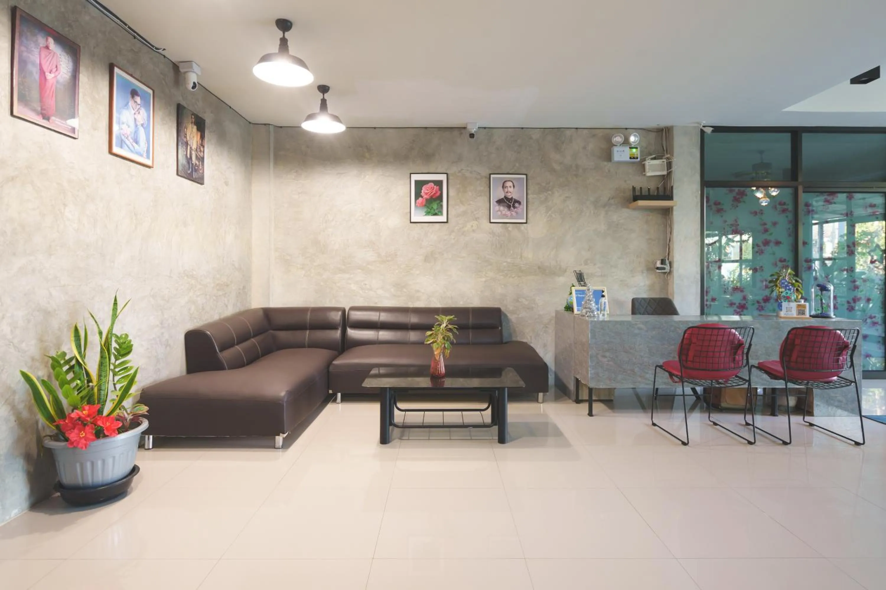 Living room in V Tharm Hotel