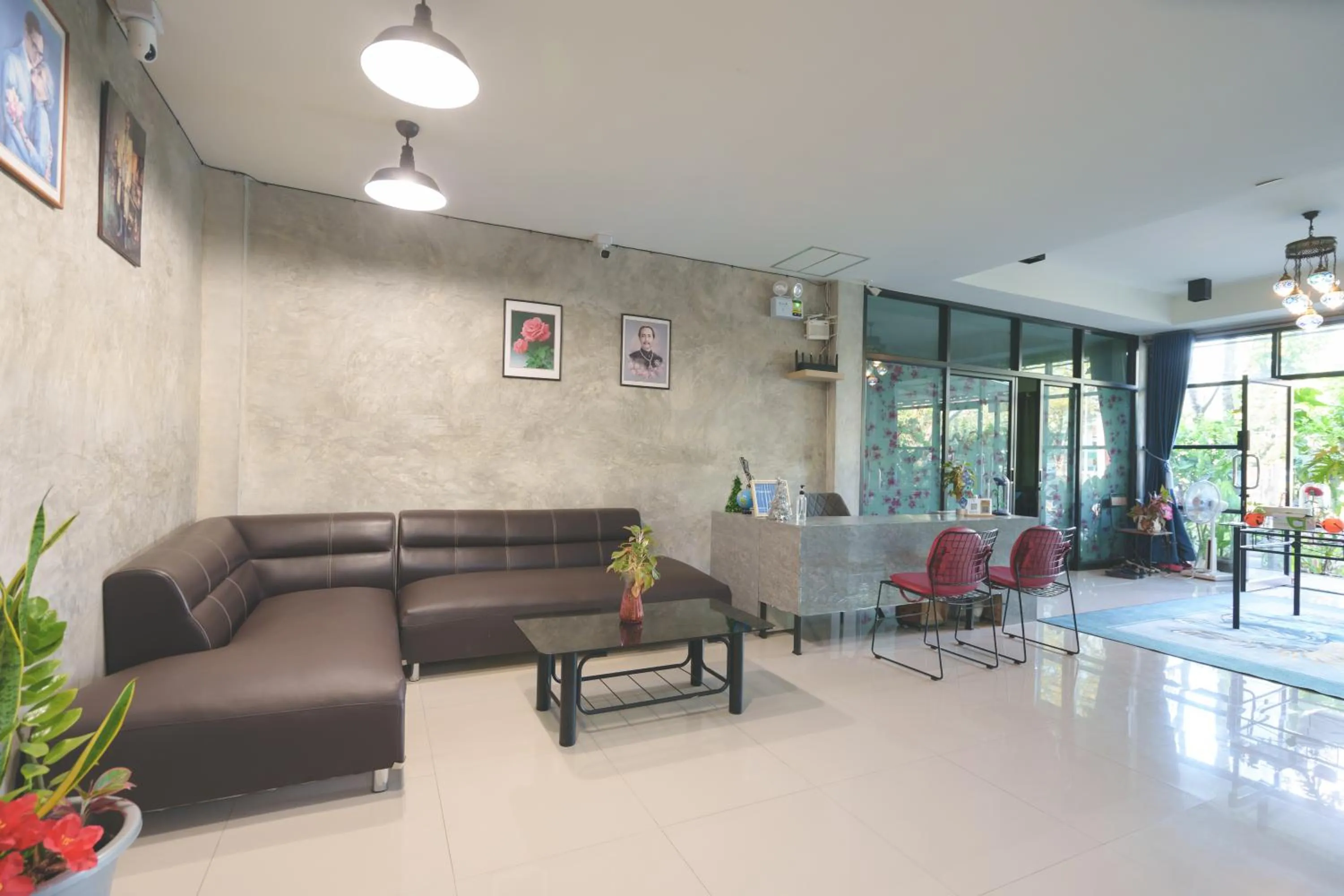 Living room in V Tharm Hotel