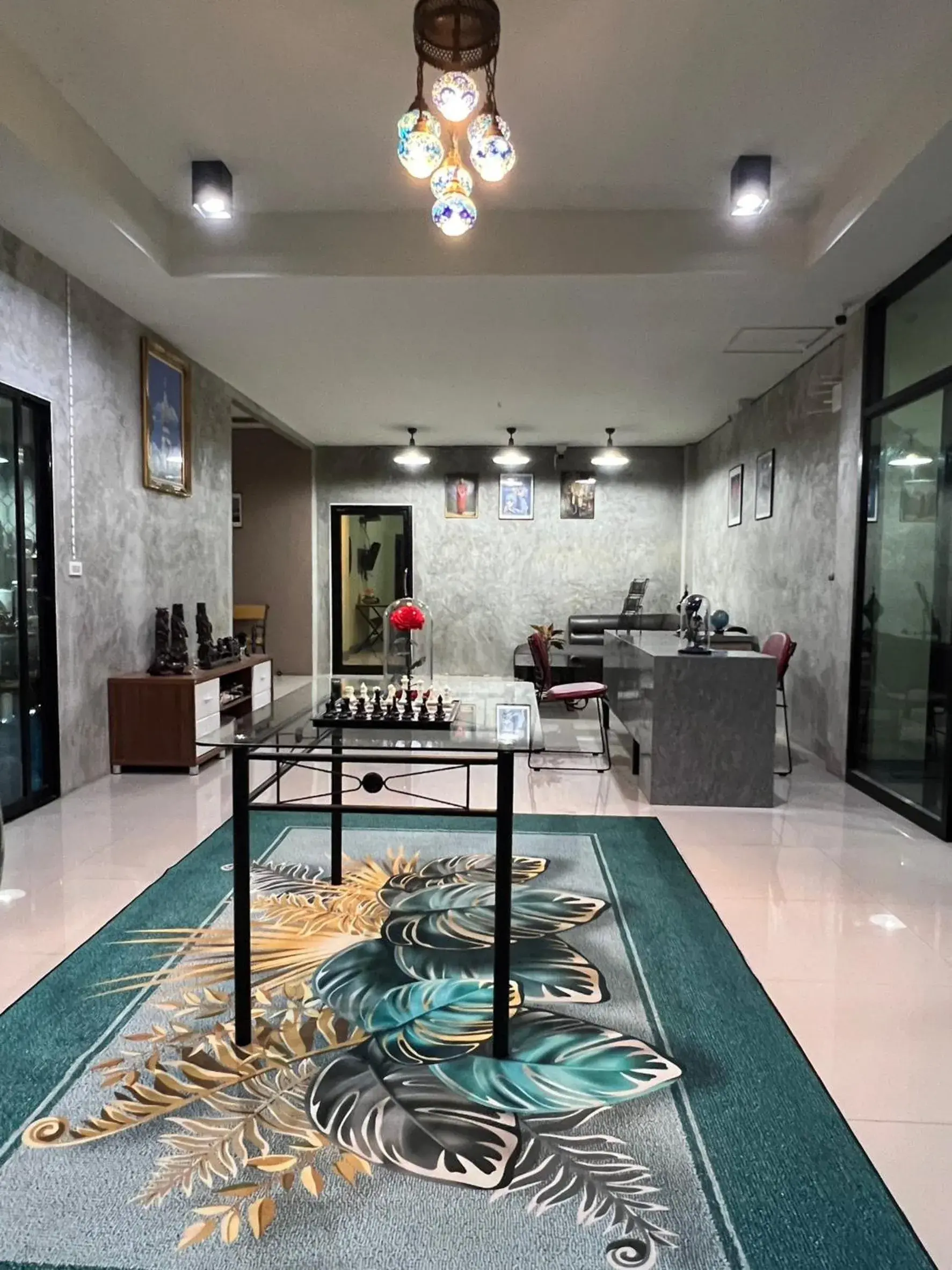 Property building in V Tharm Hotel Property building in V Tharm Hotel