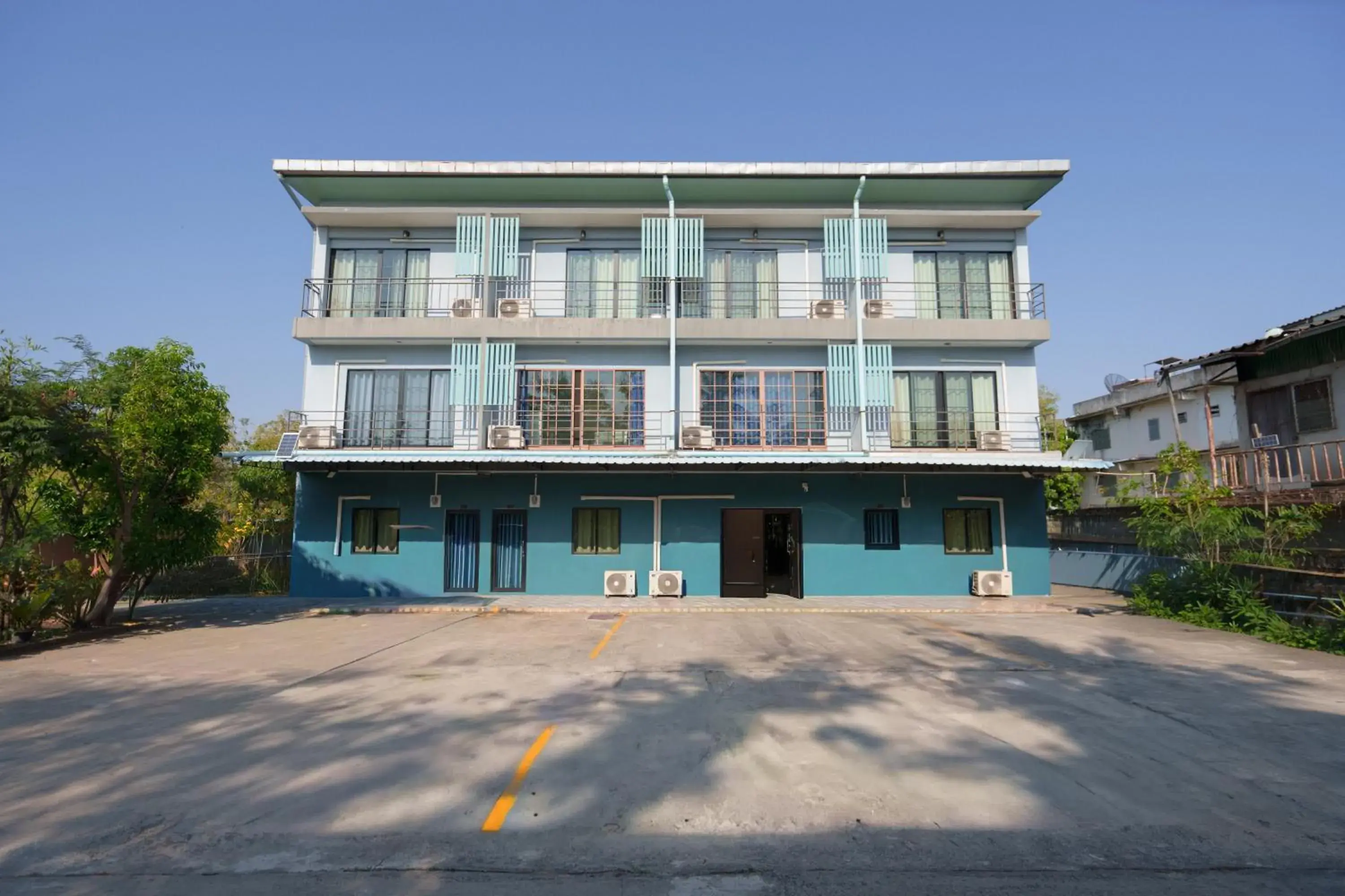 Property building in V Tharm Hotel Property building in V Tharm Hotel