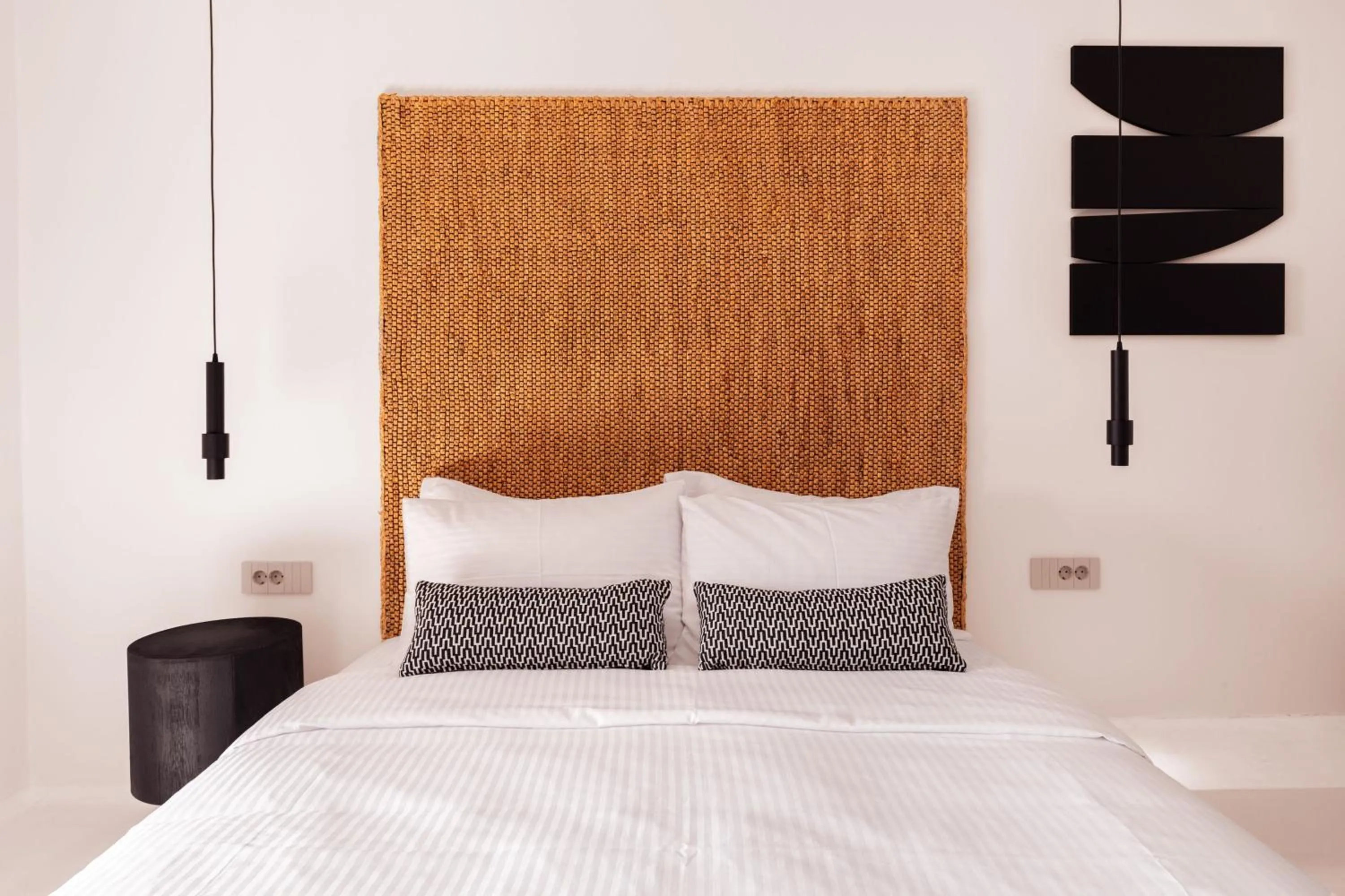 Bed in Akre Hotel - Designed for Adults