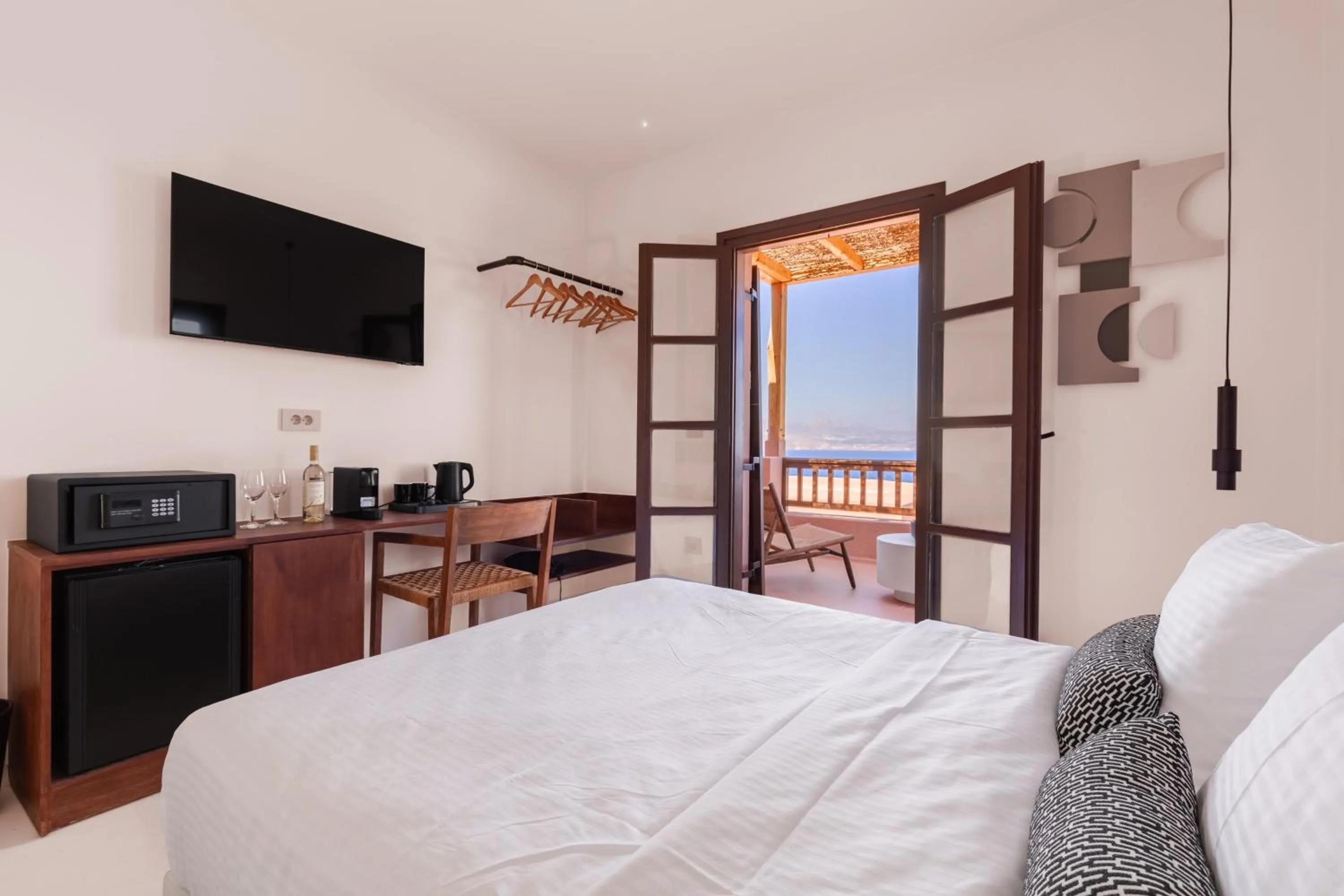 Bedroom, Bed in Akre Hotel - Designed for Adults