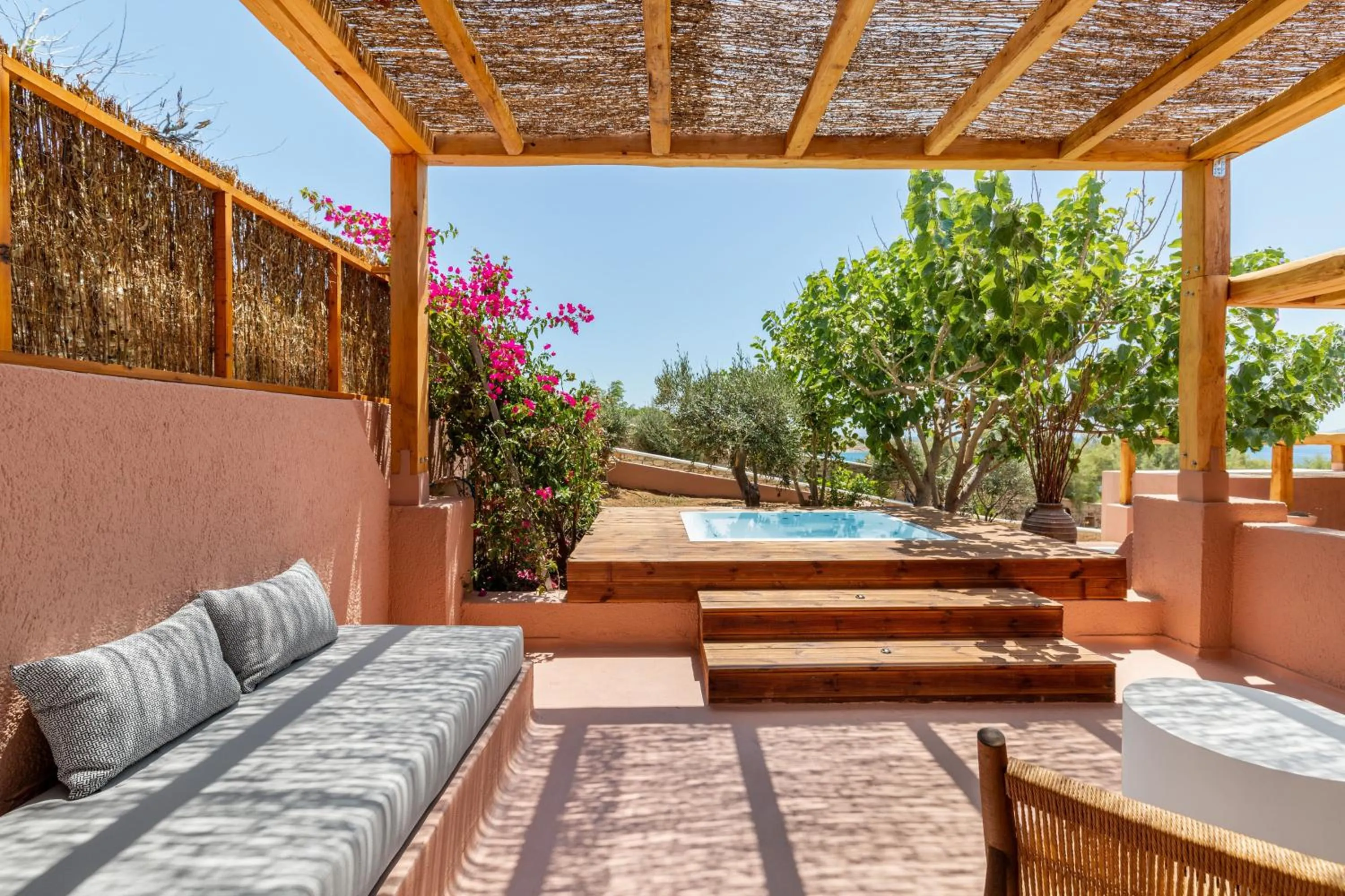 Hot Tub in Akre Hotel - Designed for Adults