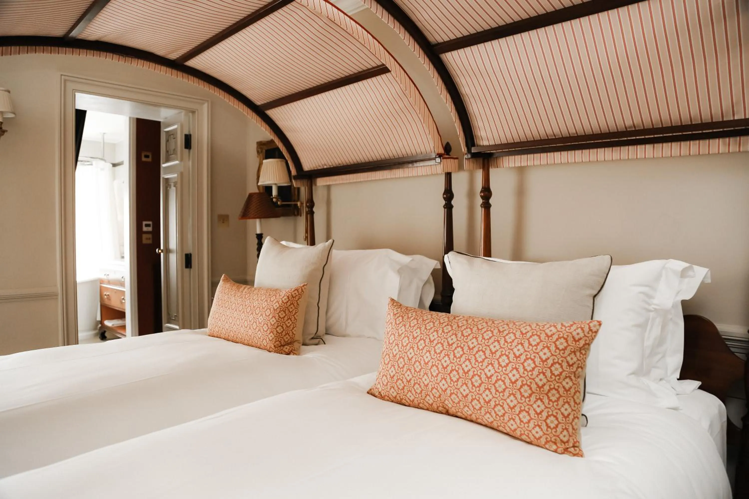 Bed in Henrys Townhouse Marylebone, London