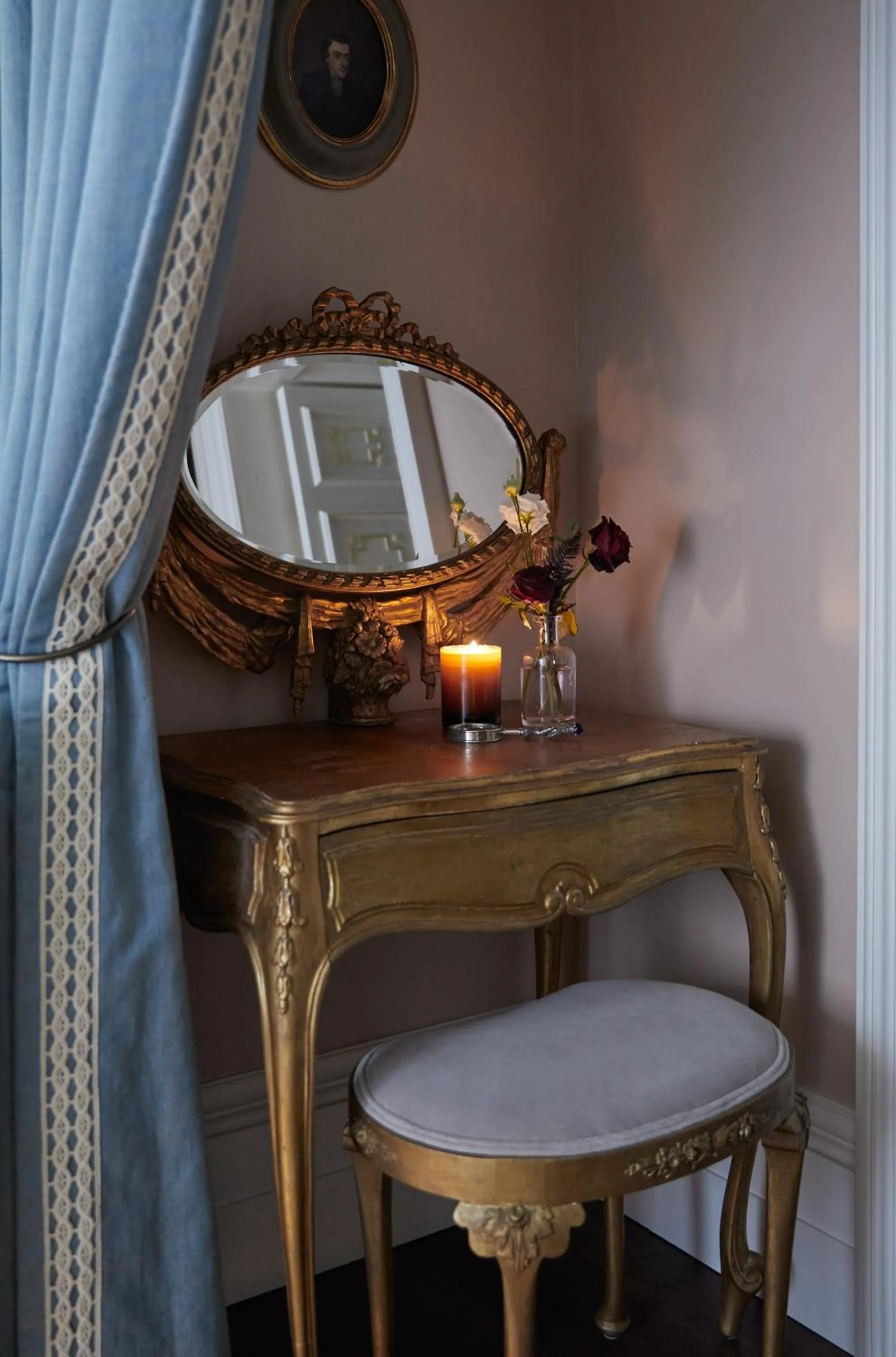 Decorative detail in Henrys Townhouse Marylebone, London