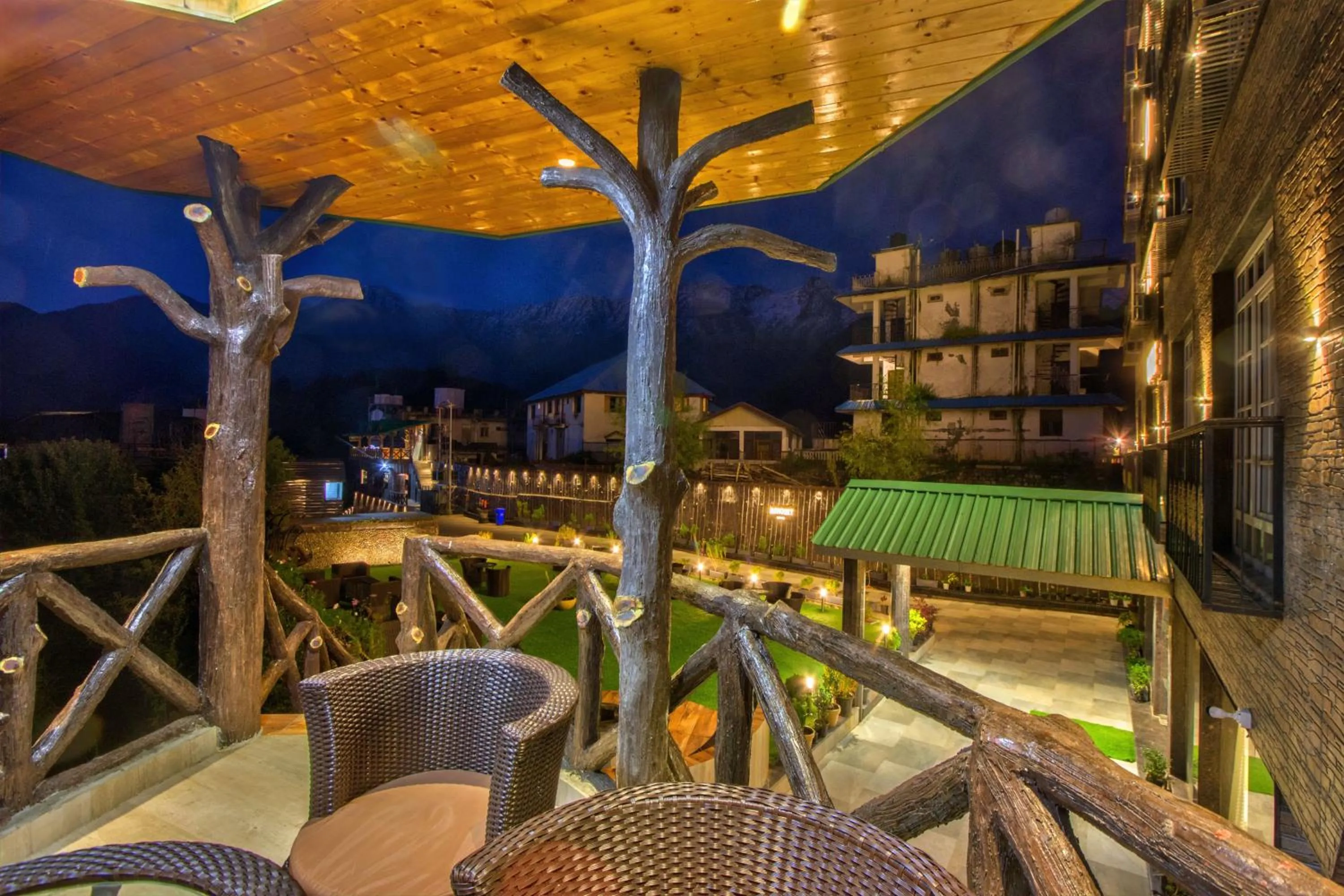 Patio in Hotel Katson Castle Dharamshala