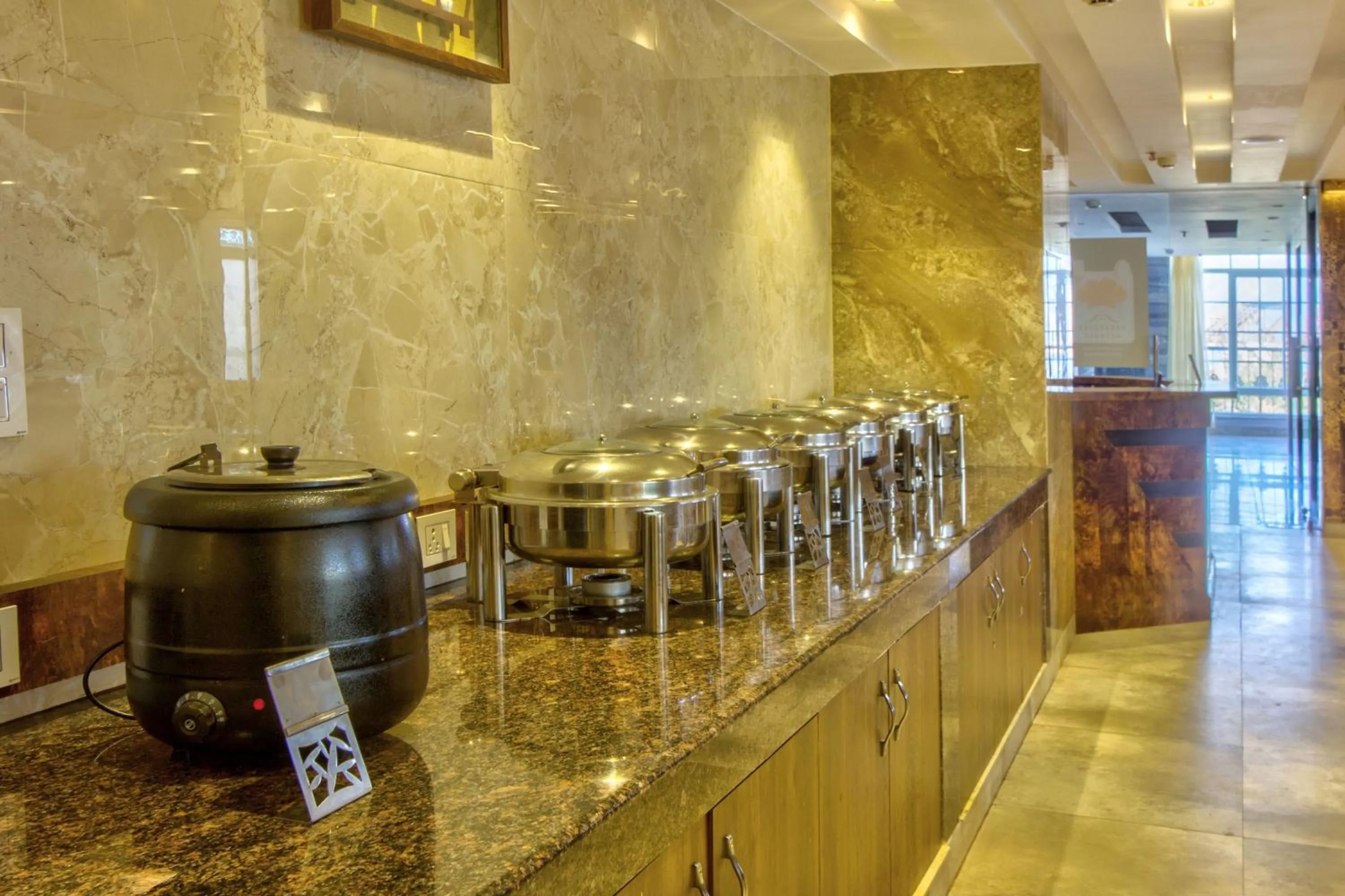 Restaurant/places to eat in Hotel Katson Castle Dharamshala