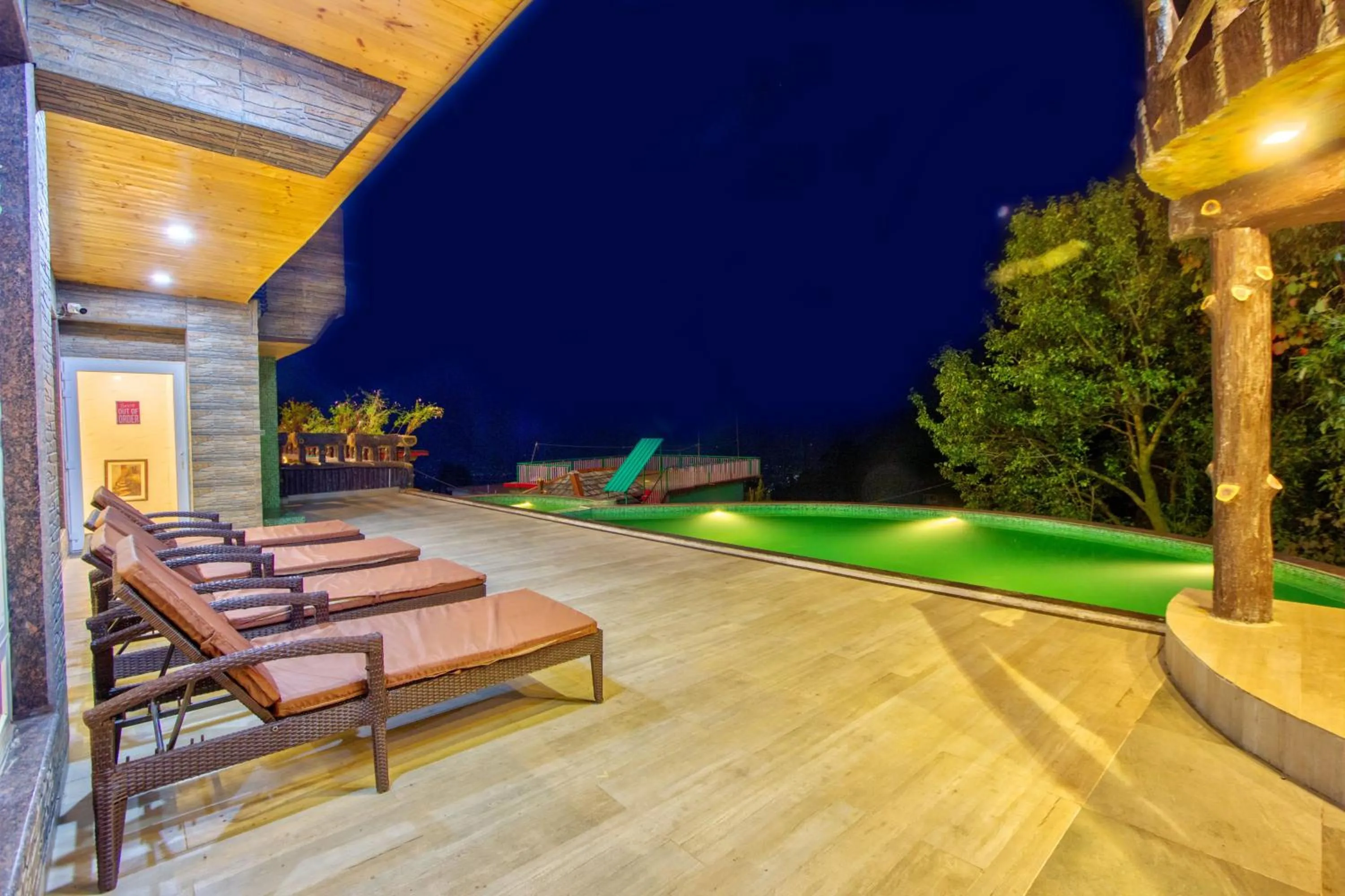 Patio in Hotel Katson Castle Dharamshala