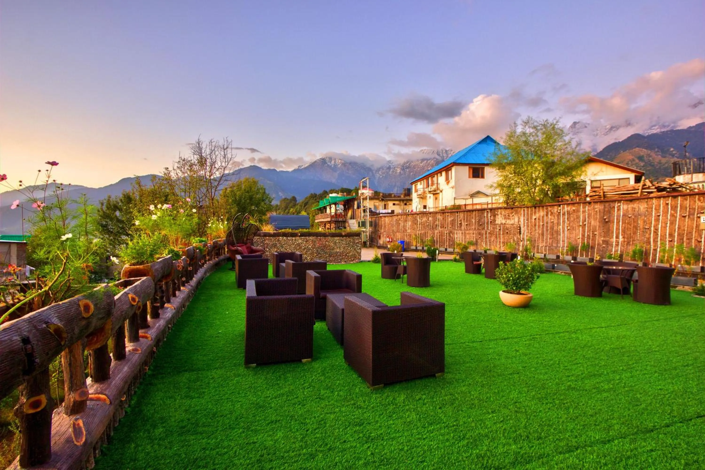 Garden in Hotel Katson Castle Dharamshala