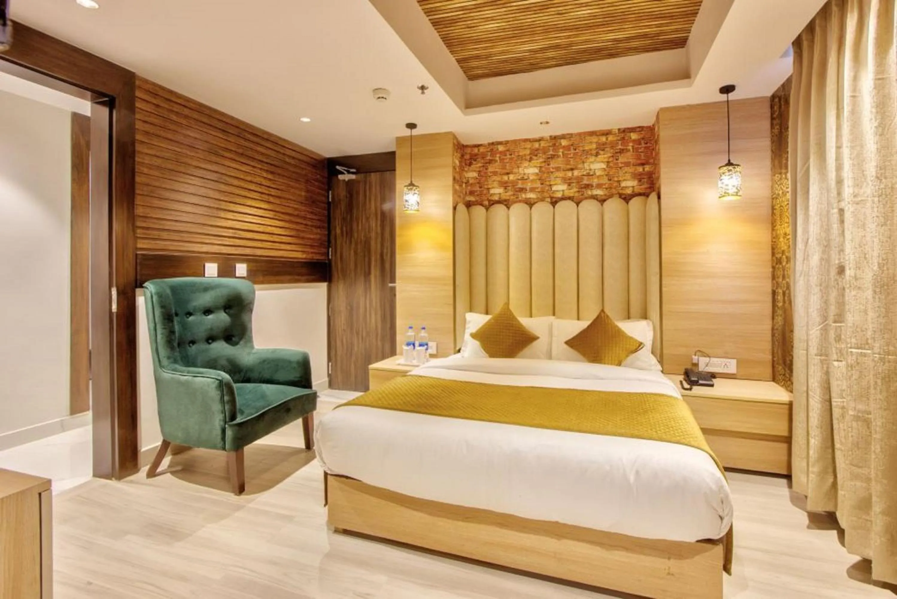 Bed in Hotel Katson Castle Dharamshala