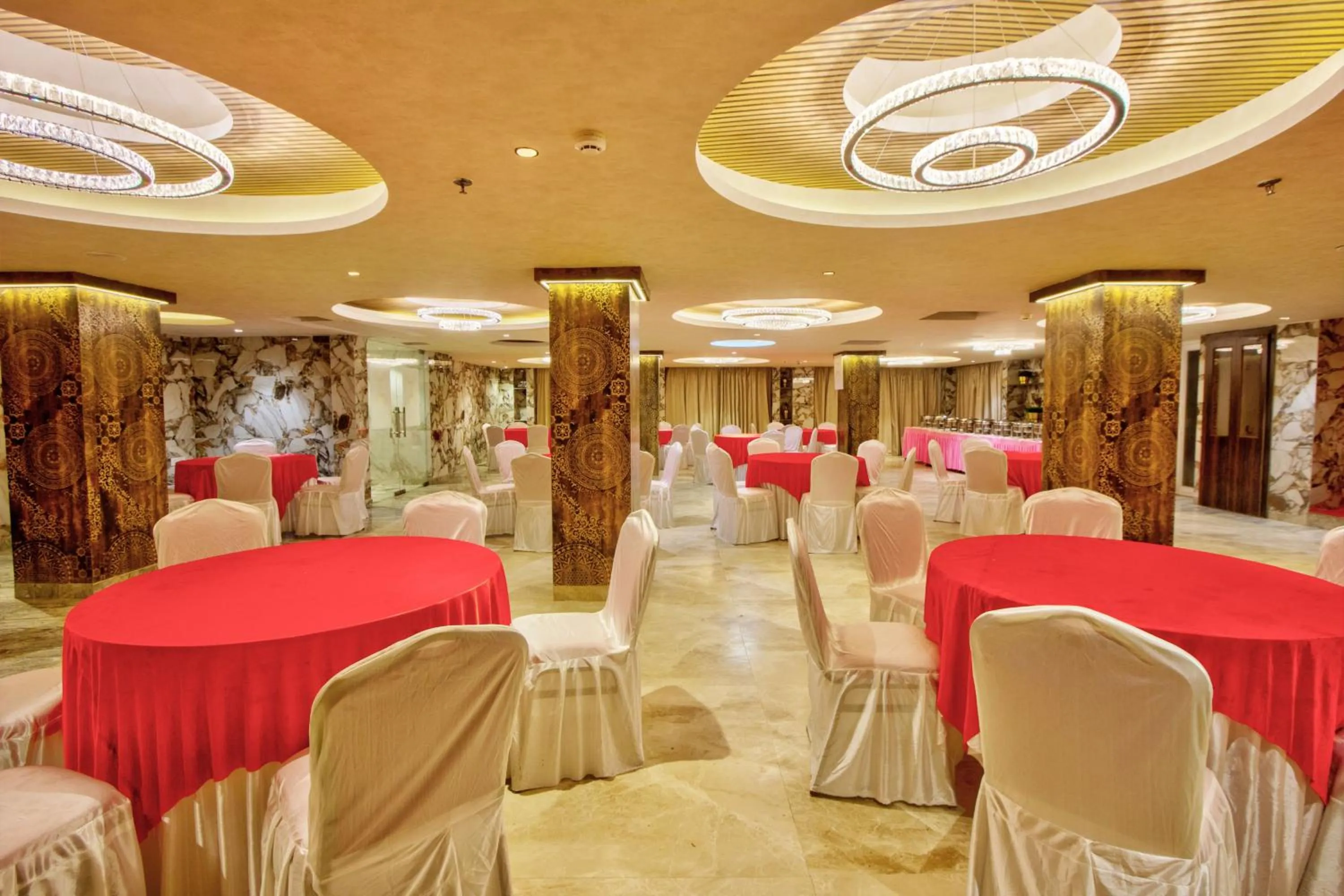 Restaurant/places to eat in Hotel Katson Castle Dharamshala