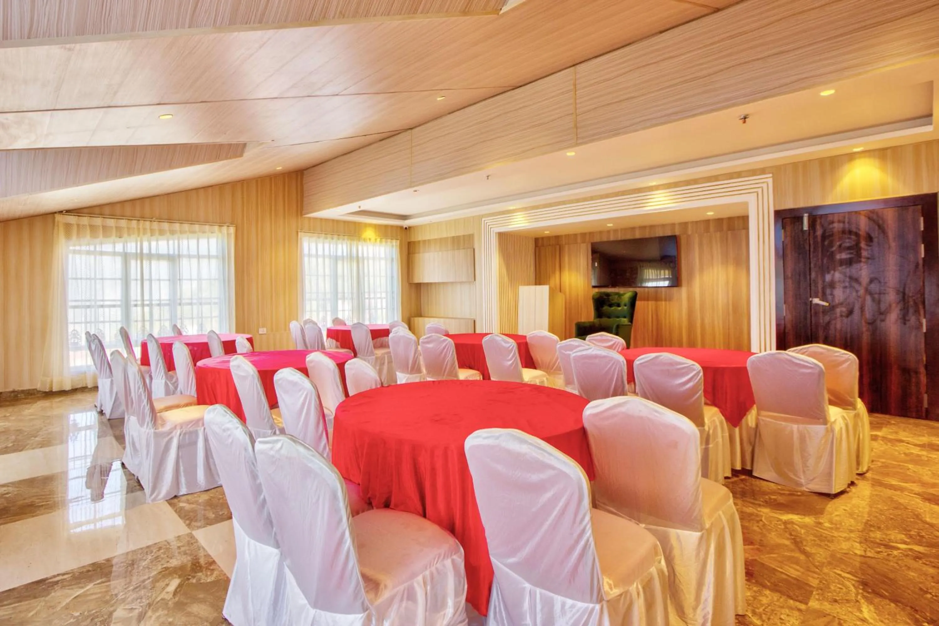 Business facilities in Hotel Katson Castle Dharamshala