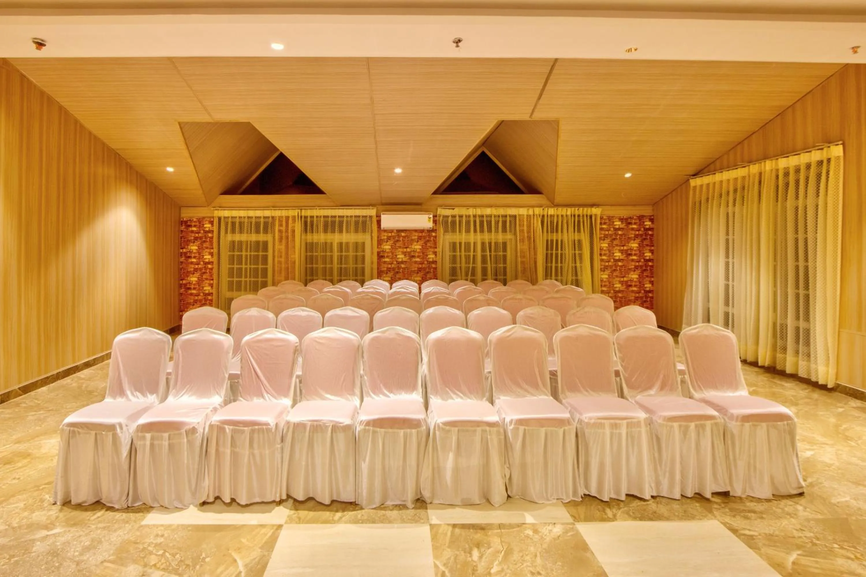 Business facilities in Hotel Katson Castle Dharamshala