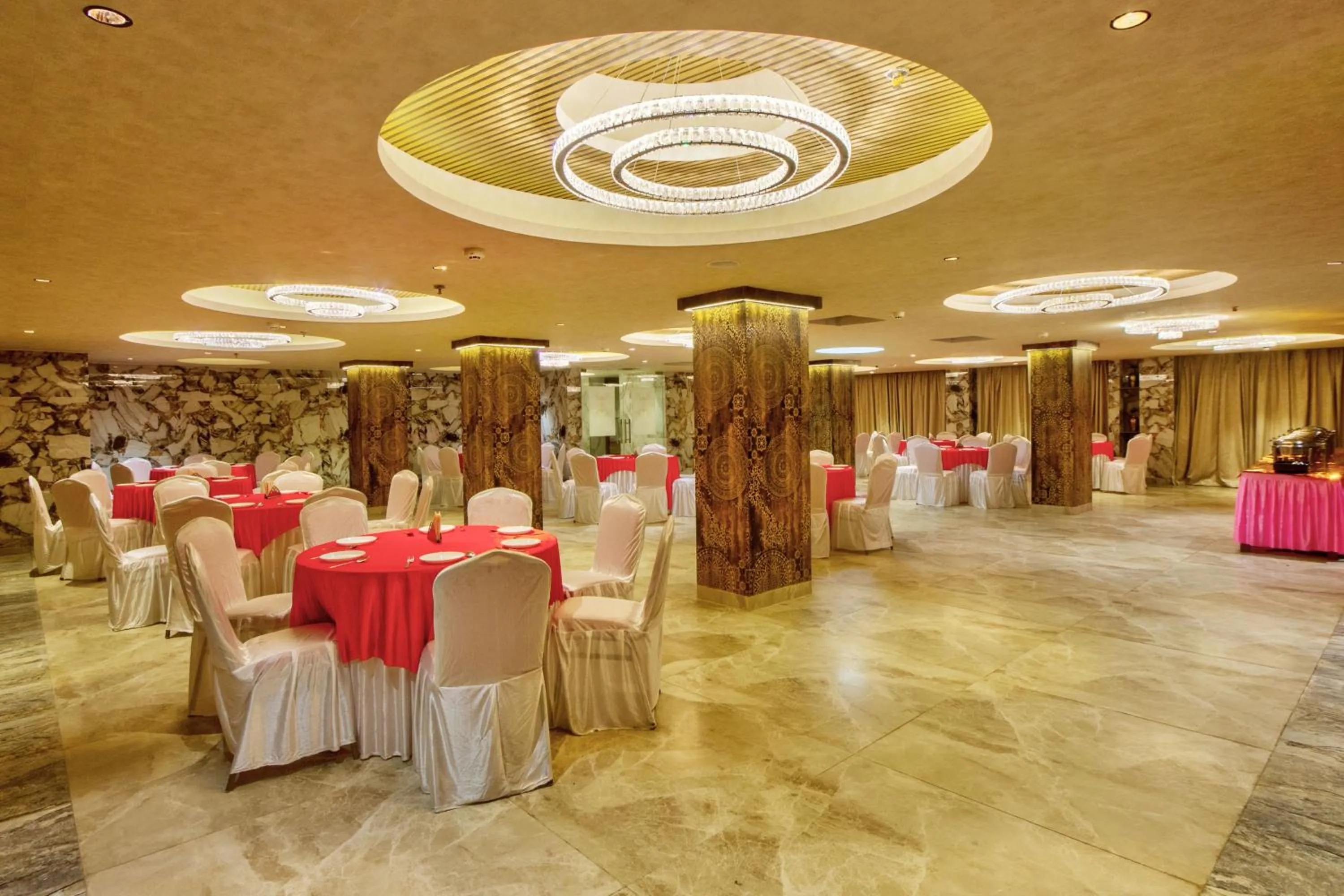 Restaurant/places to eat in Hotel Katson Castle Dharamshala