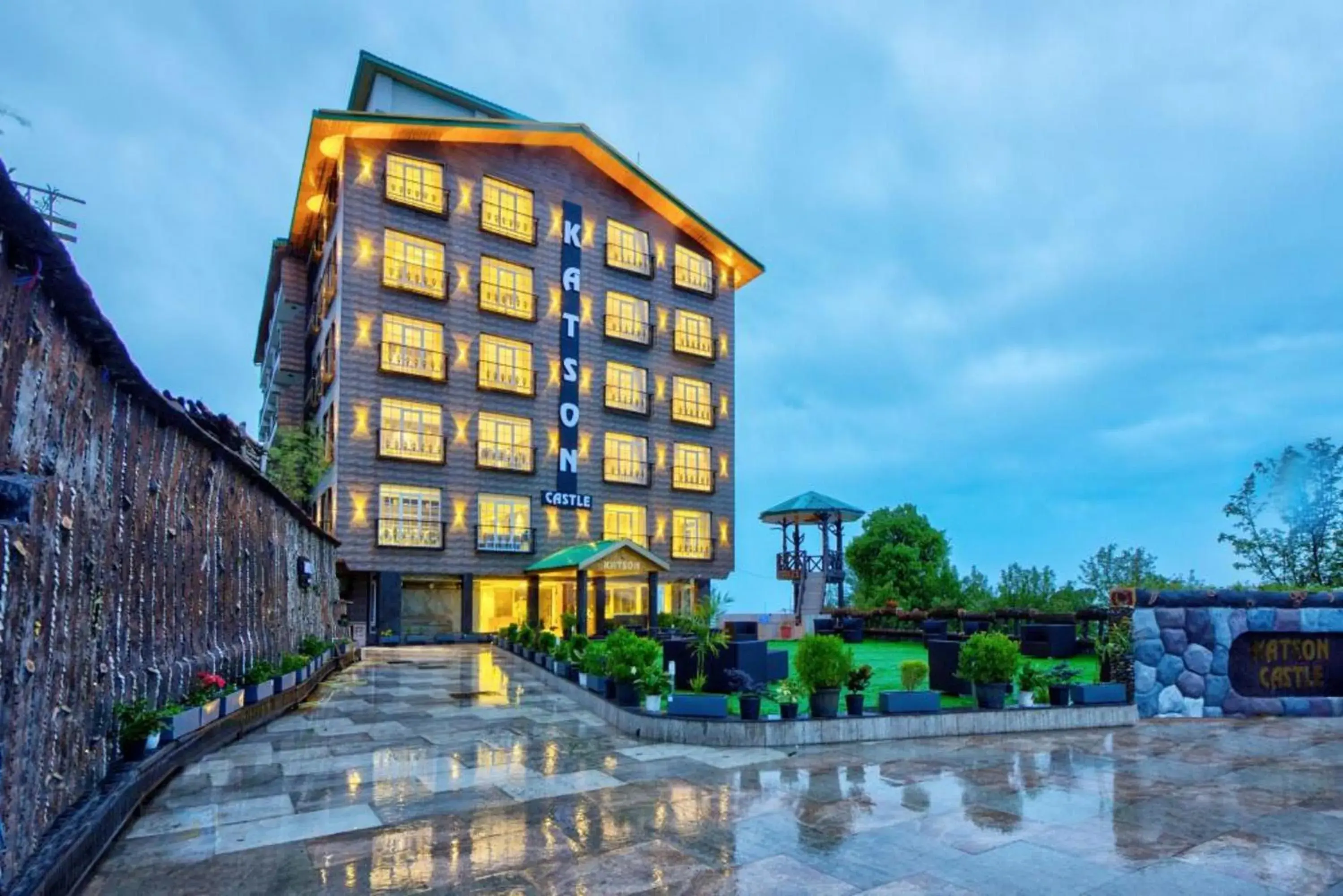 Property building in Hotel Katson Castle Dharamshala Property building in Hotel Katson Castle Dharamshala