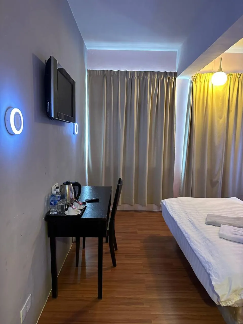 Bed in De Choice Hotel Tawau