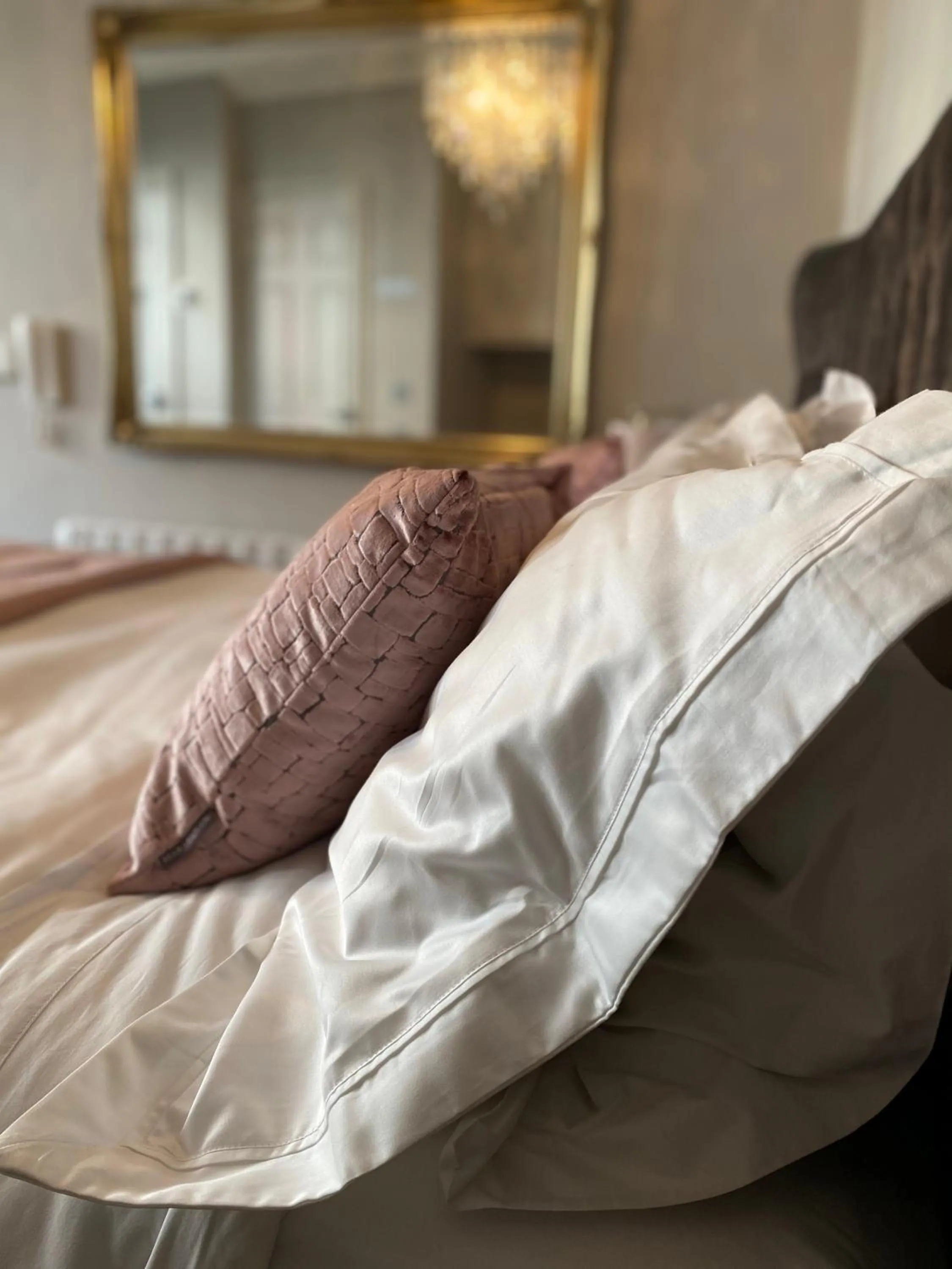 Bed in Galtres Chambers Apartment Coppergate