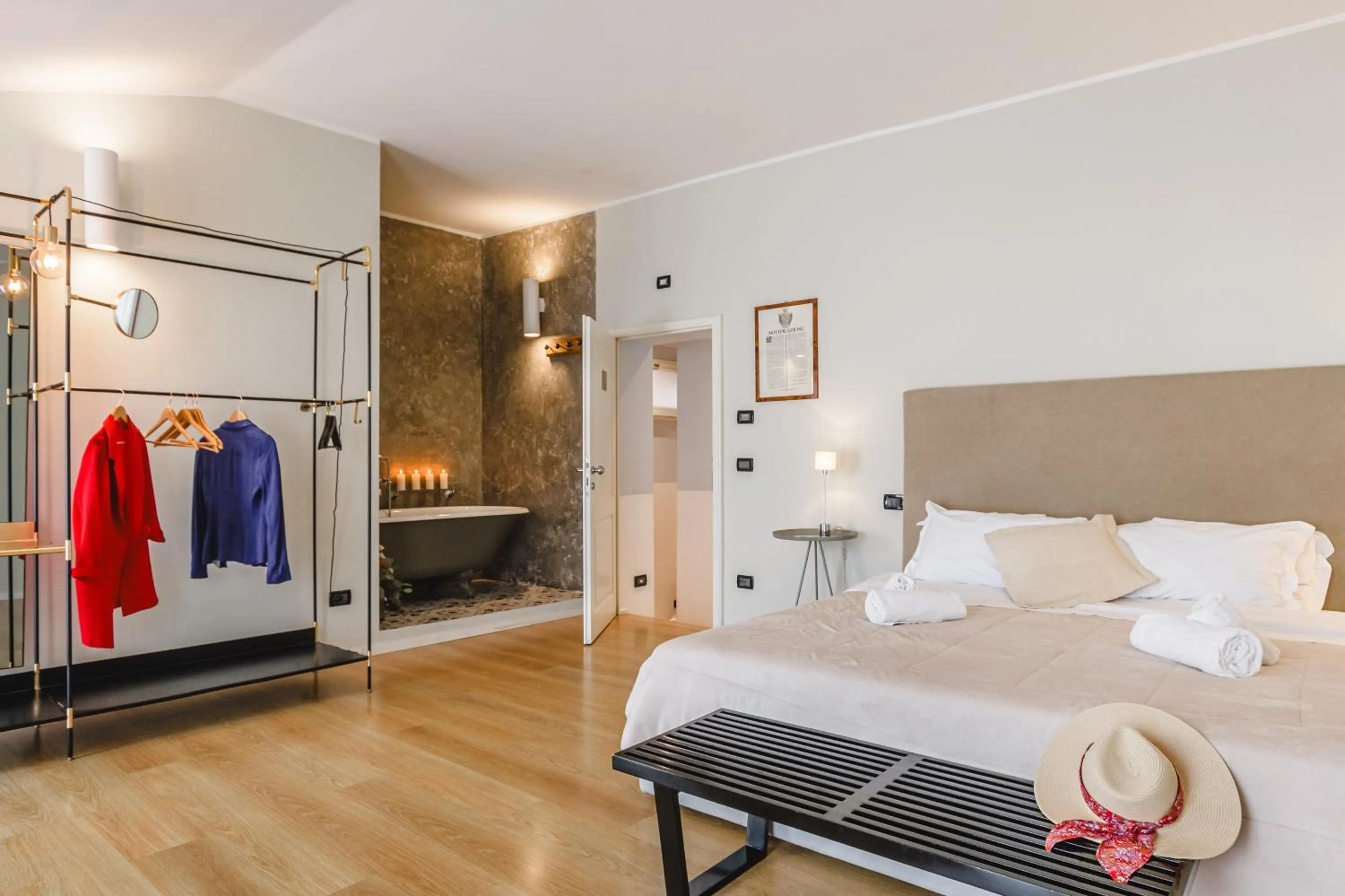 Photo of the whole room, Bed in Il Battistero Siena Residenza d'Epoca