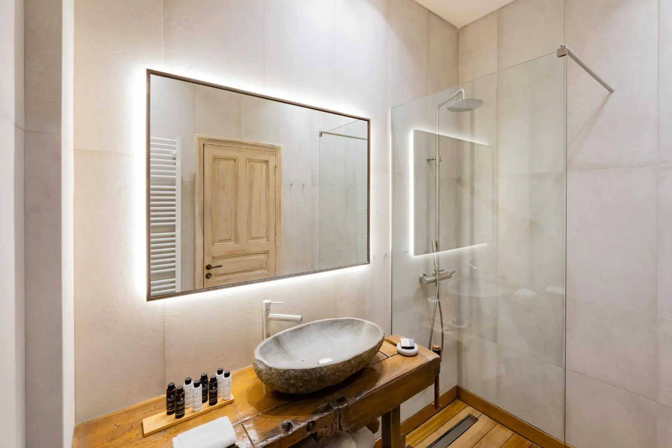 Deluxe Junior Suite in Eramai Deluxe Junior Suite in Eramai