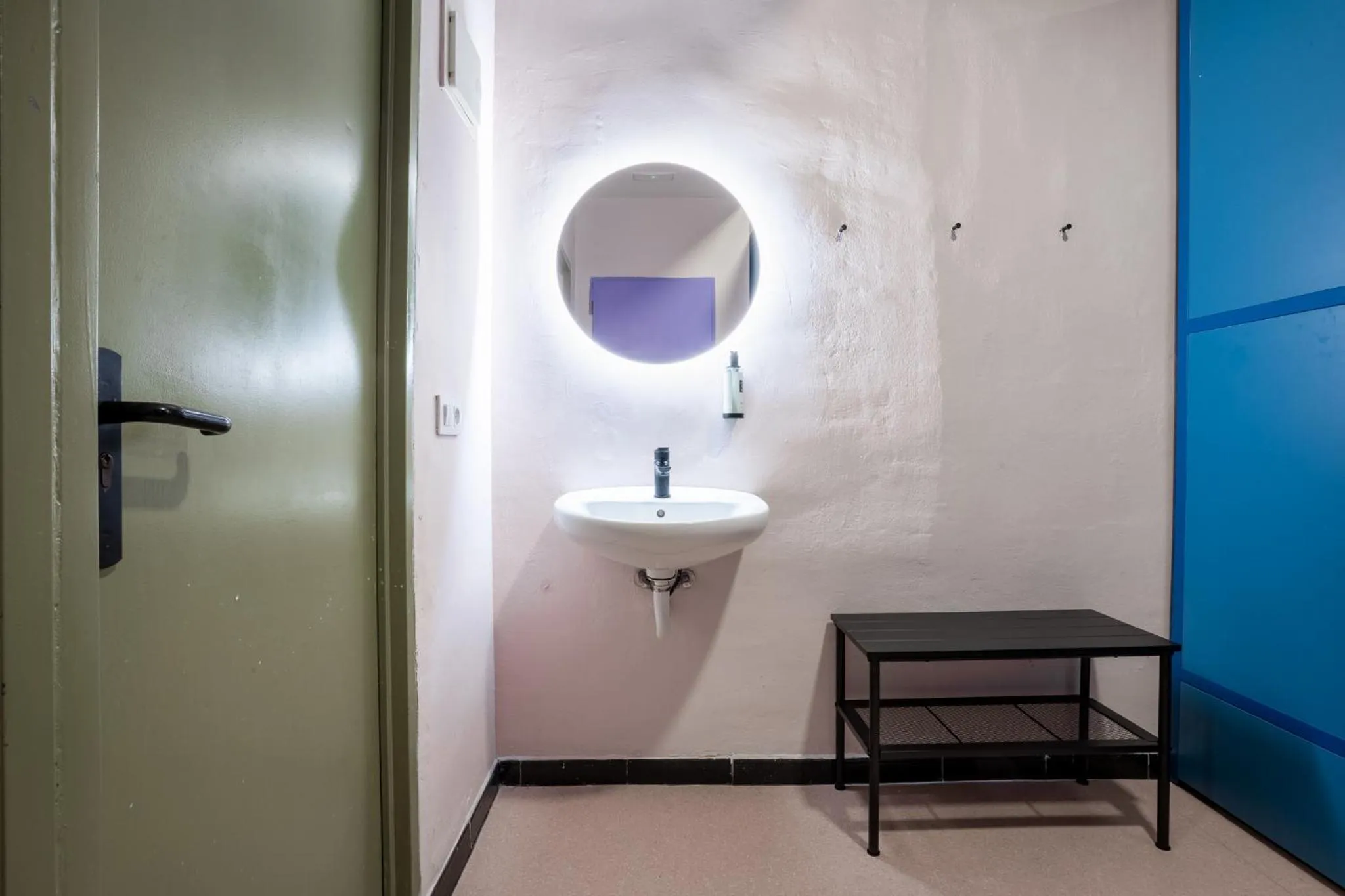 Bathroom in Ideal Youth Hostel