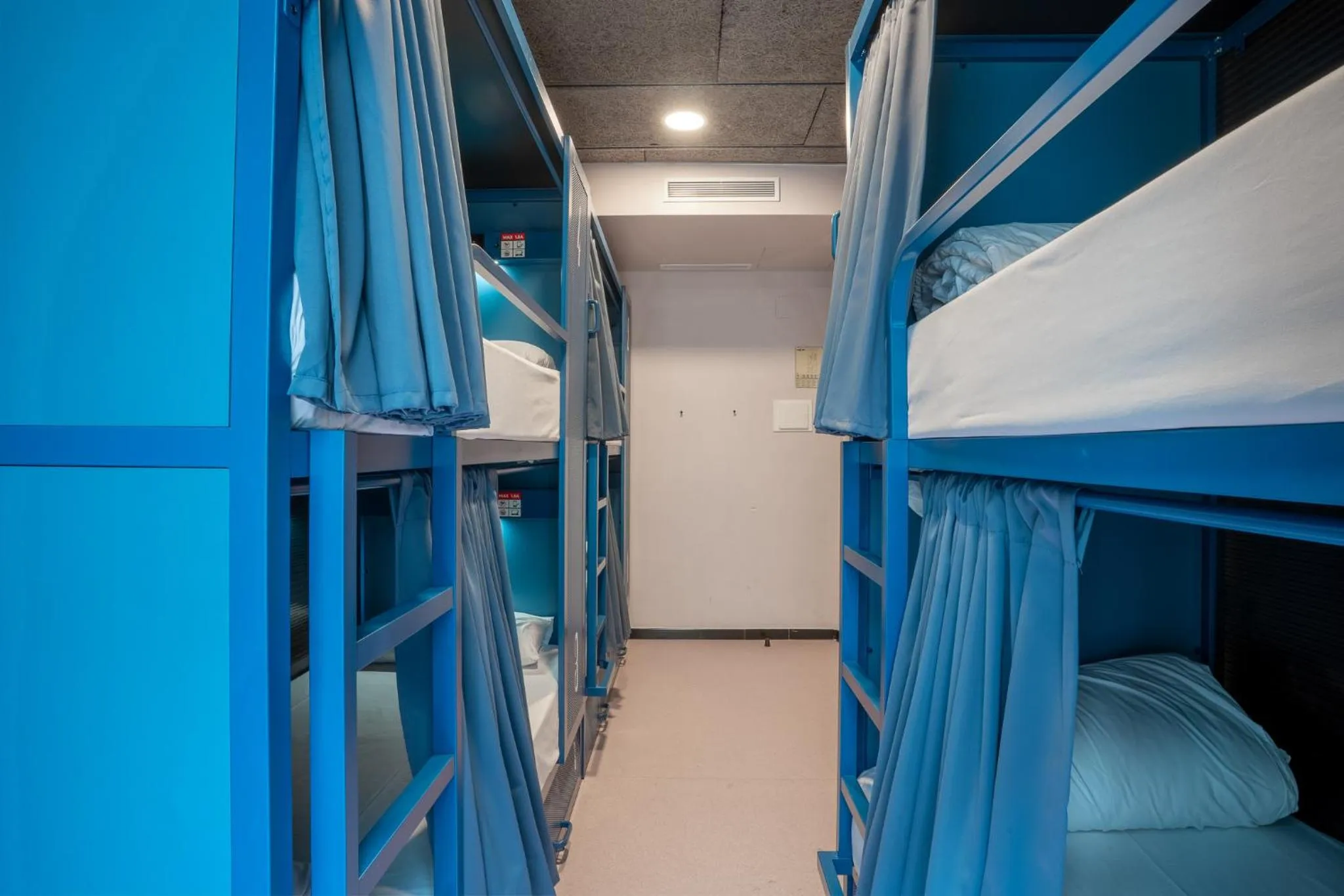 Bed in Ideal Youth Hostel