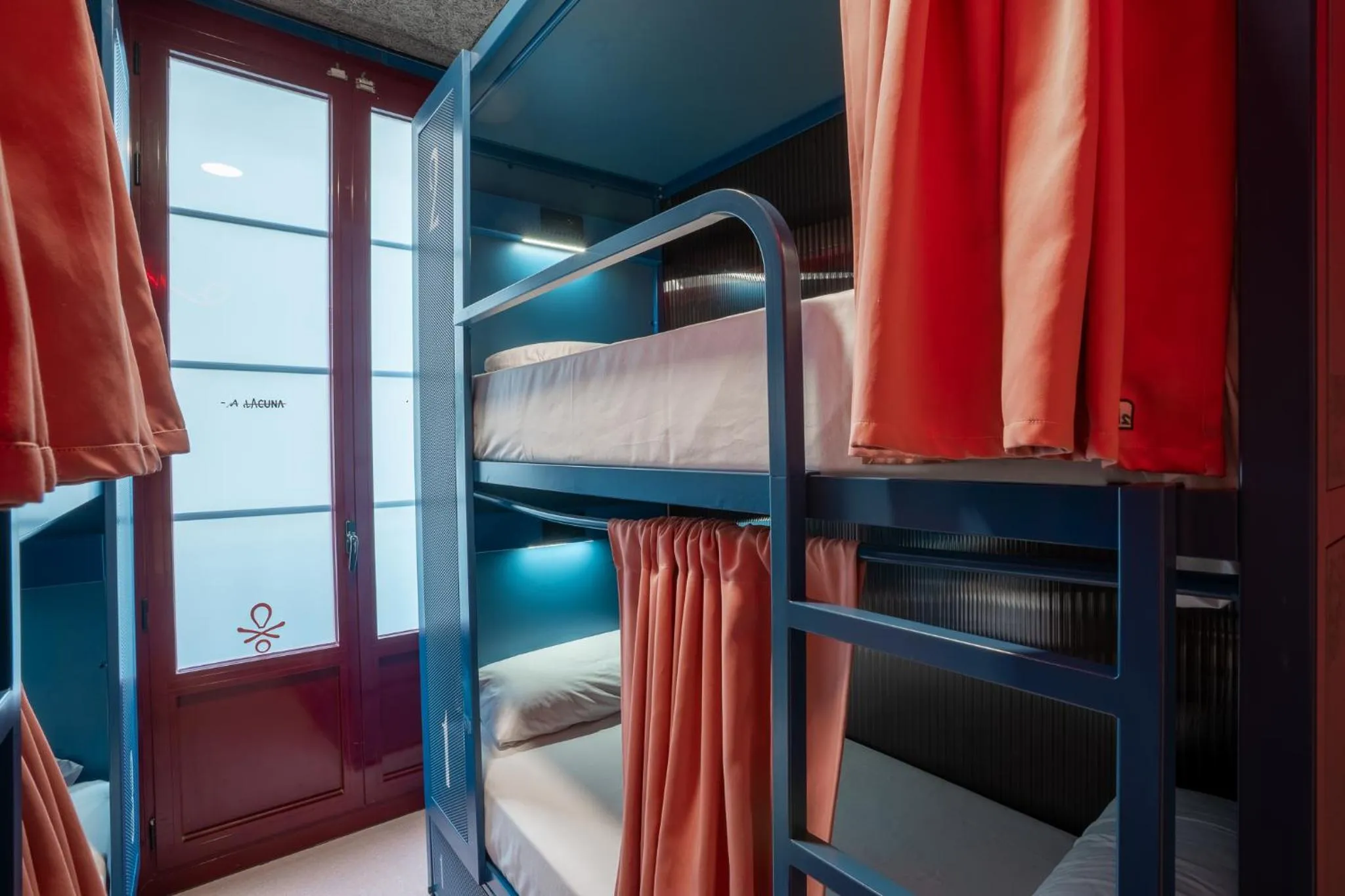 Bed in Ideal Youth Hostel