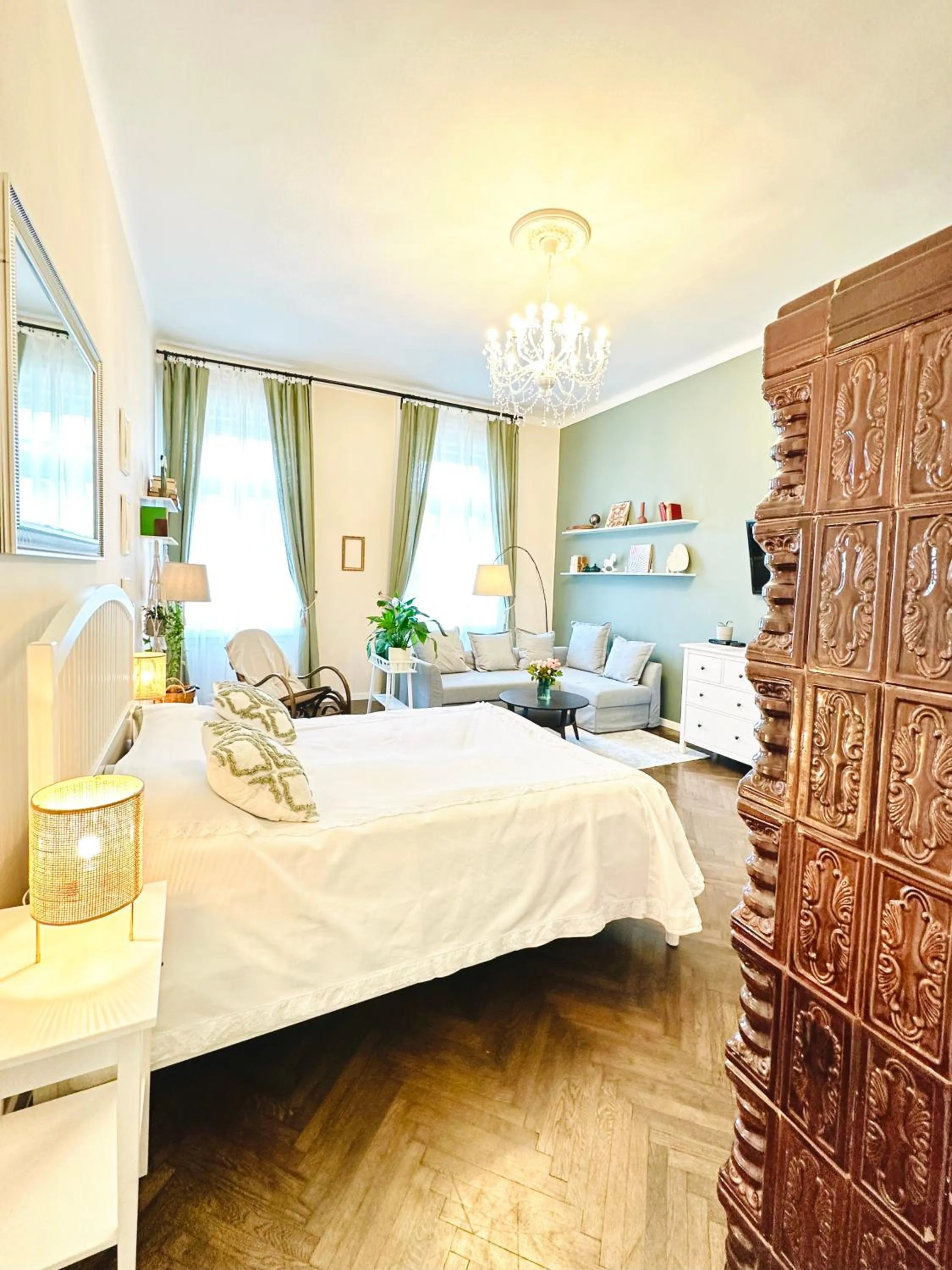 Bedroom, Bed in The Spot with Green Chair - cozy space near Danube