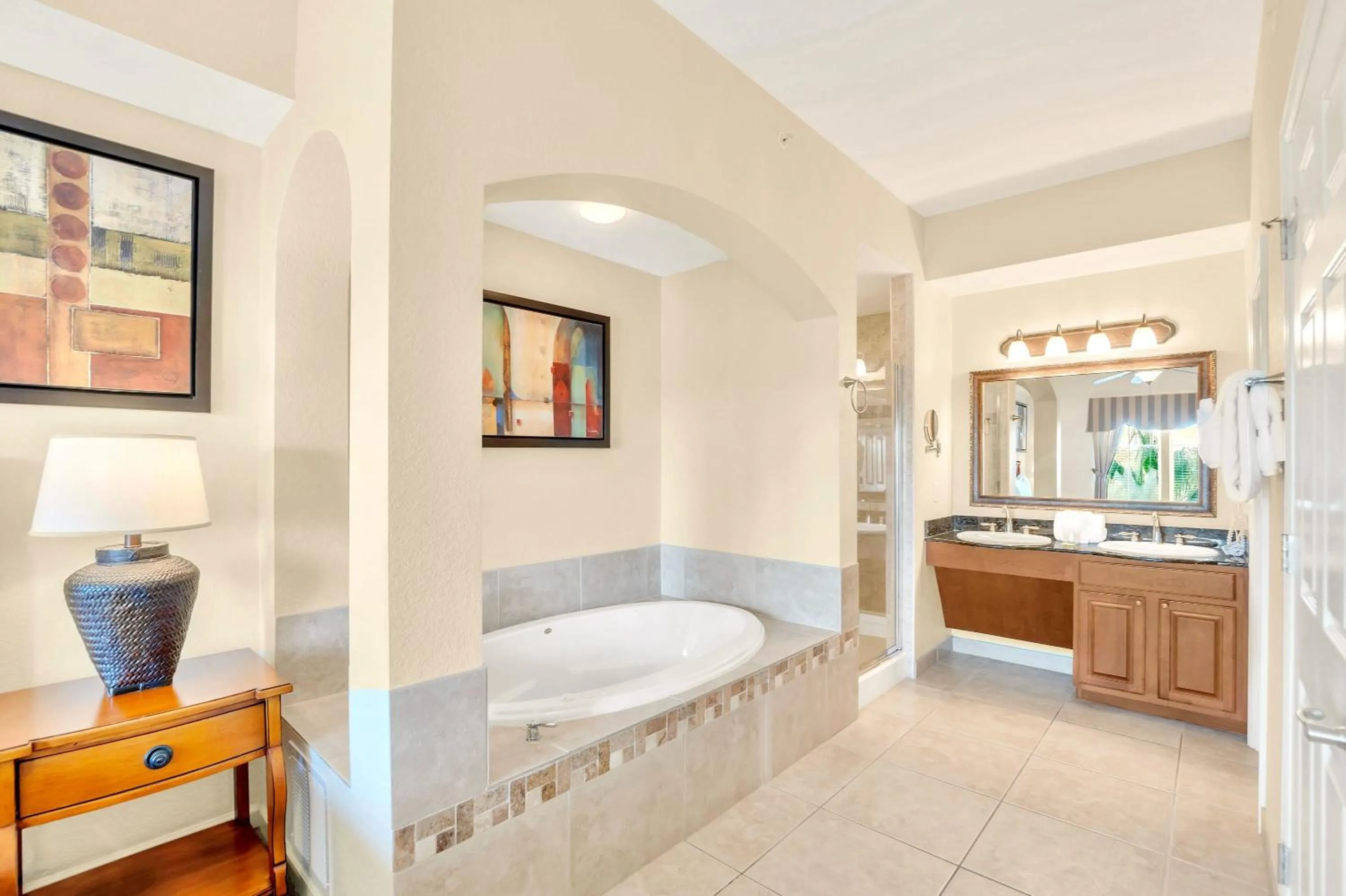 Bathroom in 2BR Resort Suite - Fountain View Private Balcony