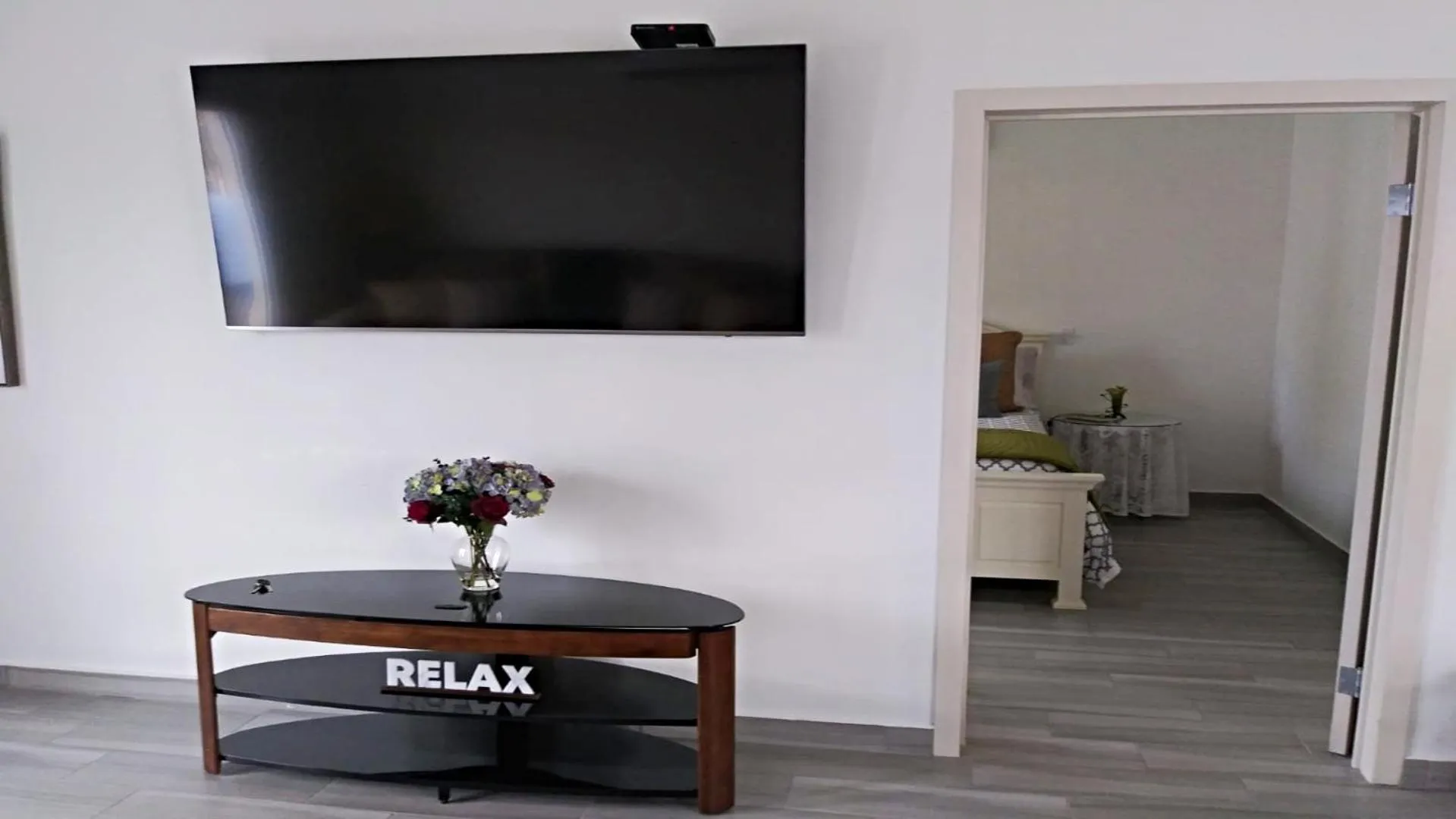 TV and multimedia in Brand New Sedona House by Kivoya