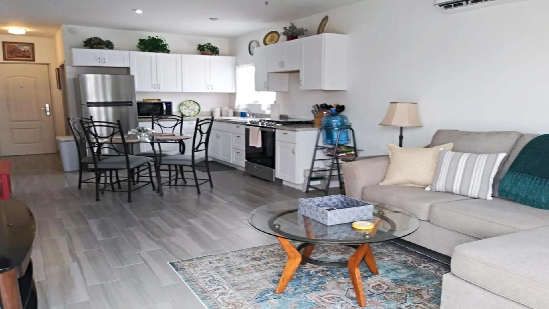 Living room in Brand New Sedona House by Kivoya