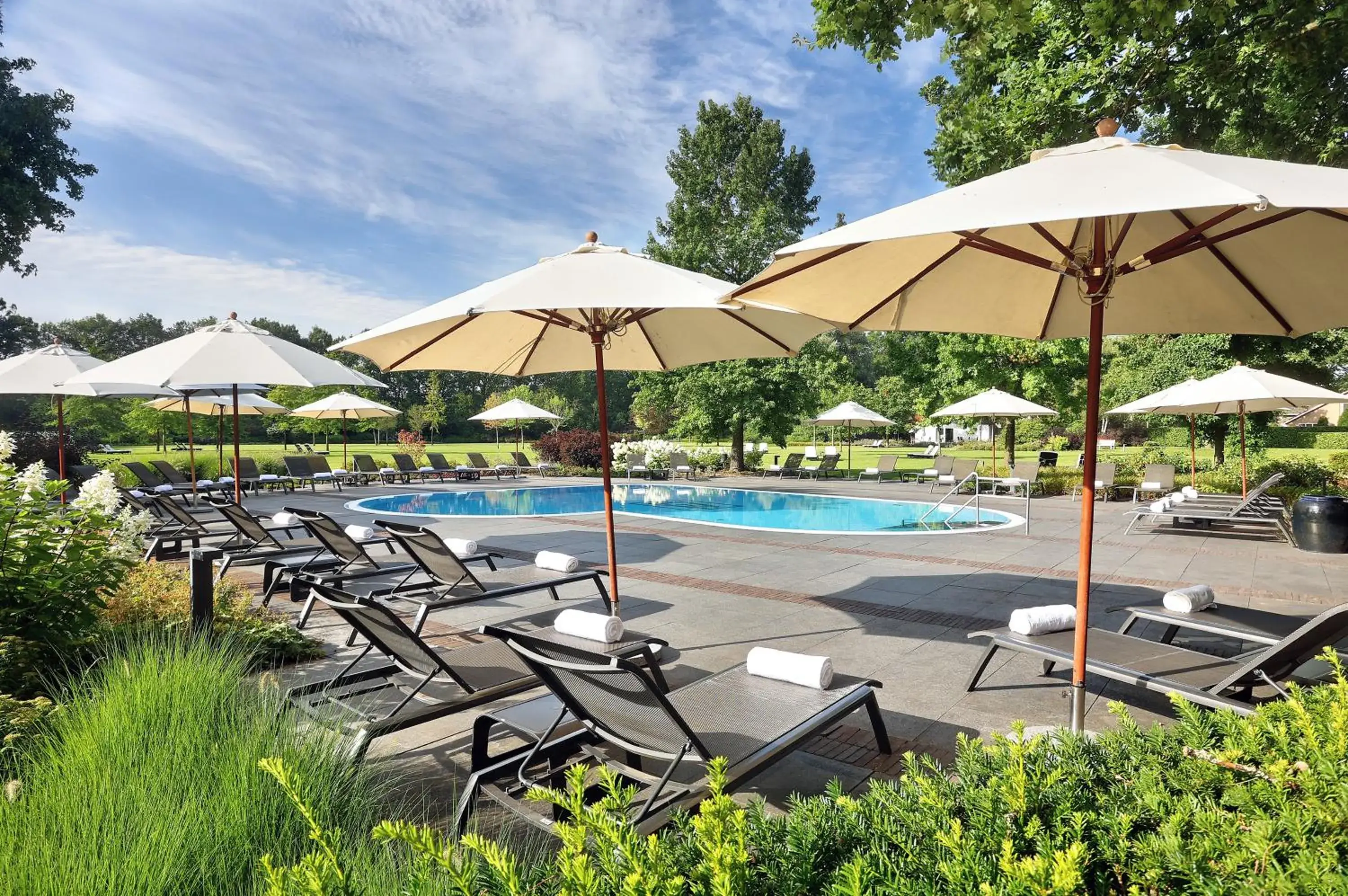 Pool view in Fletcher Parkhotel De Wiemsel Pool view in Fletcher Parkhotel De Wiemsel