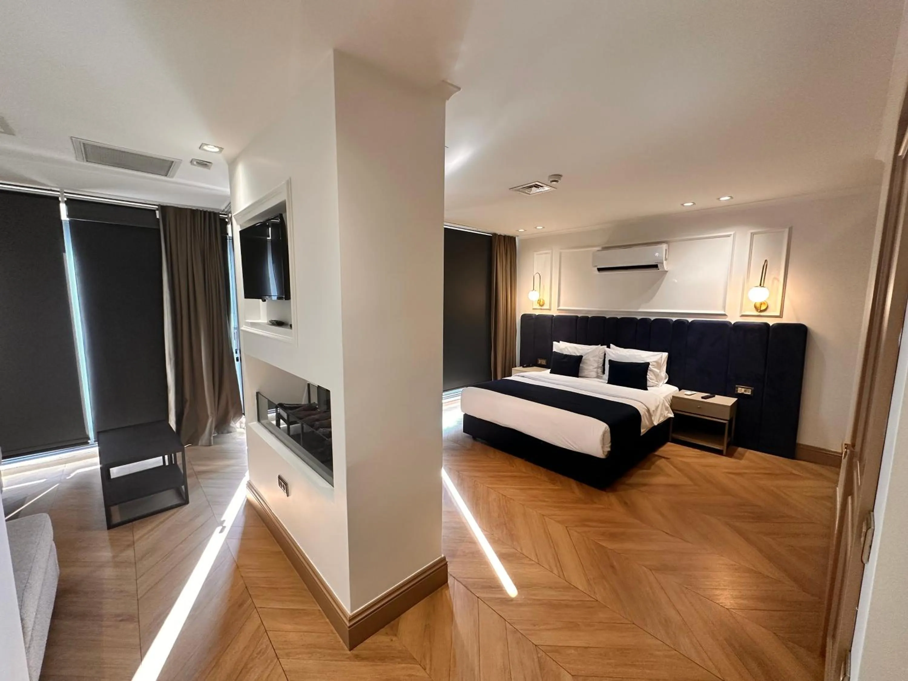 Bed in Taksim Bosphorus Hotel