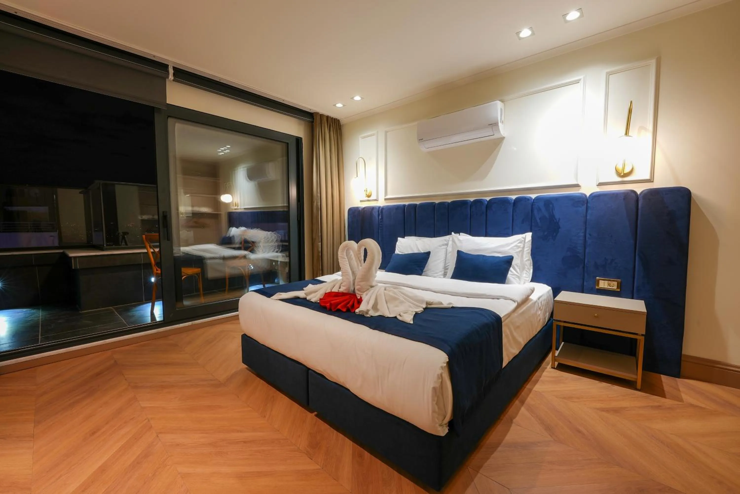 Bed in Taksim Bosphorus Hotel