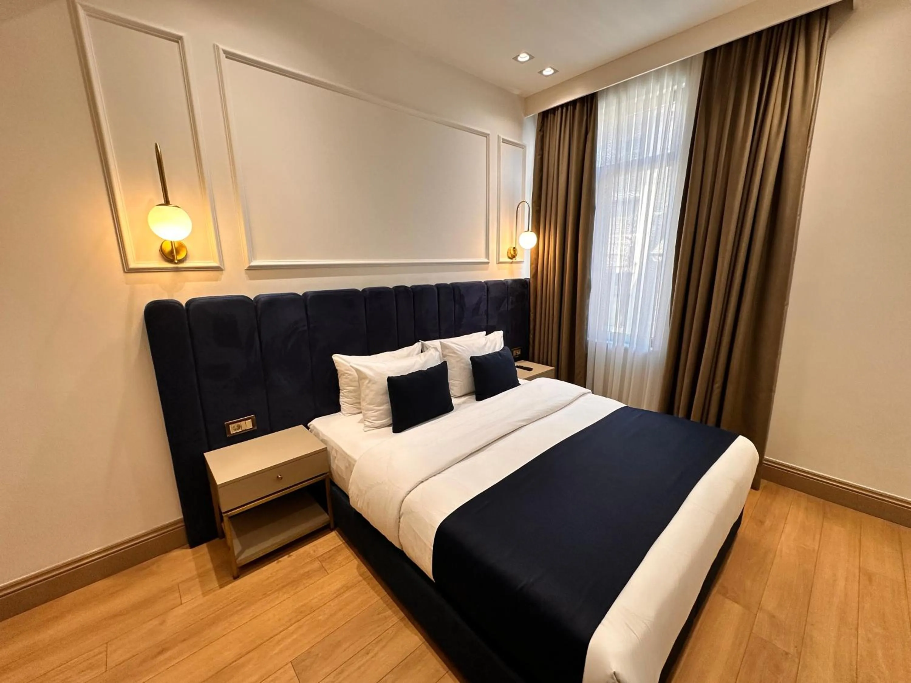 Bed in Taksim Bosphorus Hotel