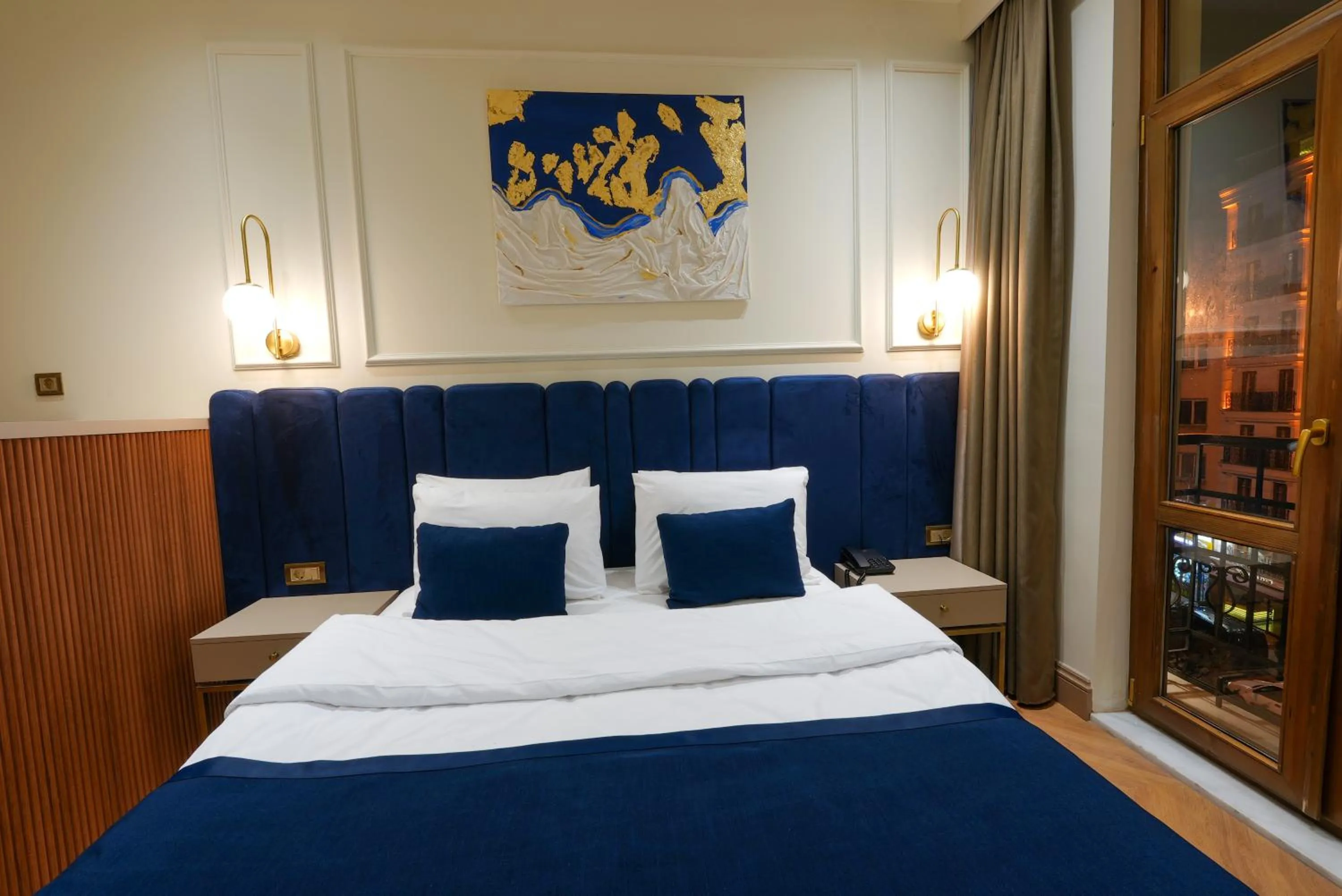 Bed in Taksim Bosphorus Hotel