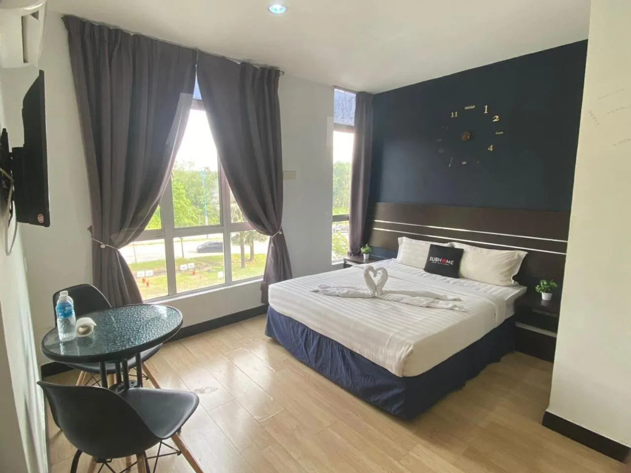 Bed in Alia Express Sendayan