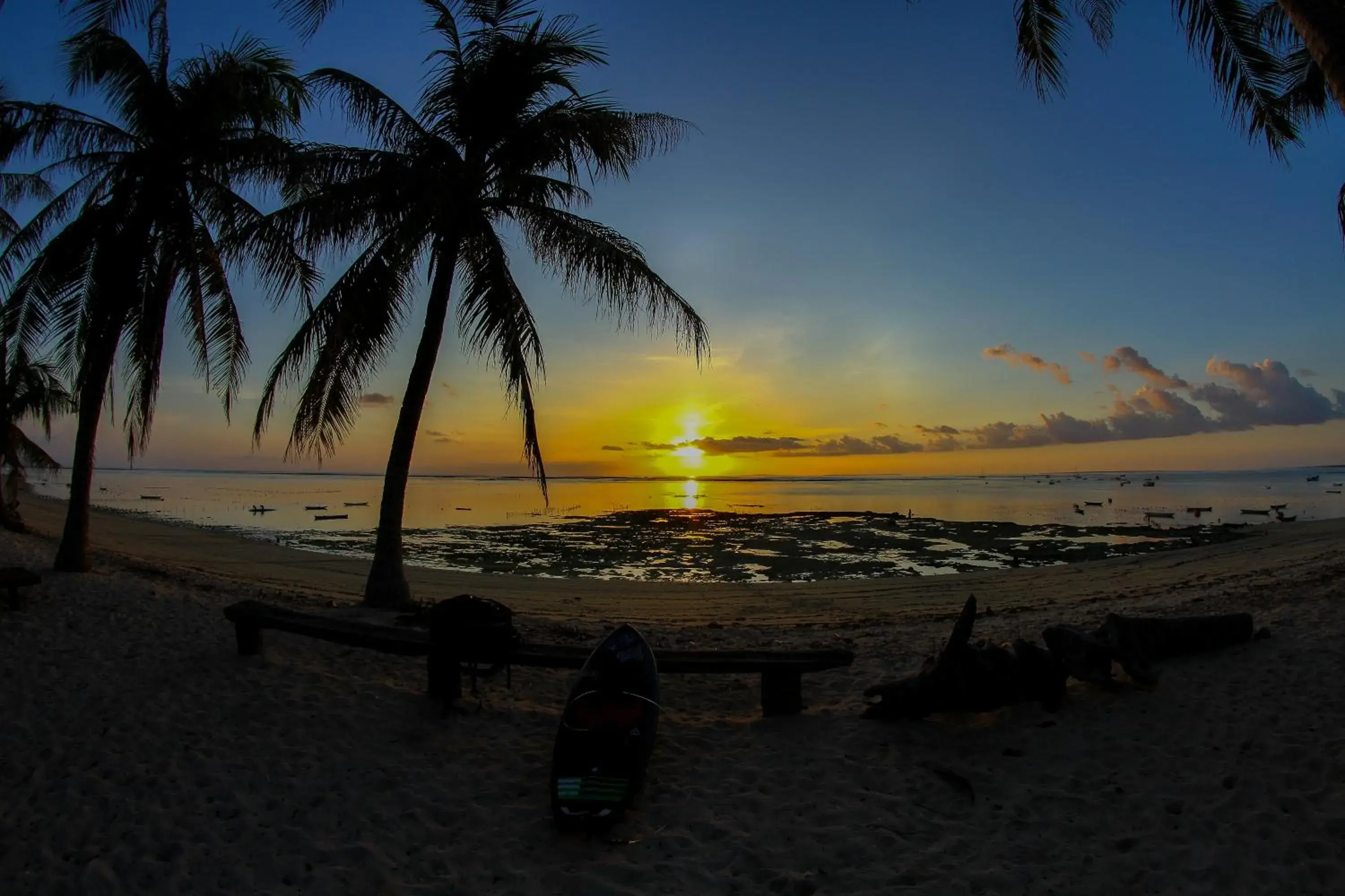 Beach in Balong Balong Surf Bungalows & Restaurant Beach in Balong Balong Surf Bungalows & Restaurant