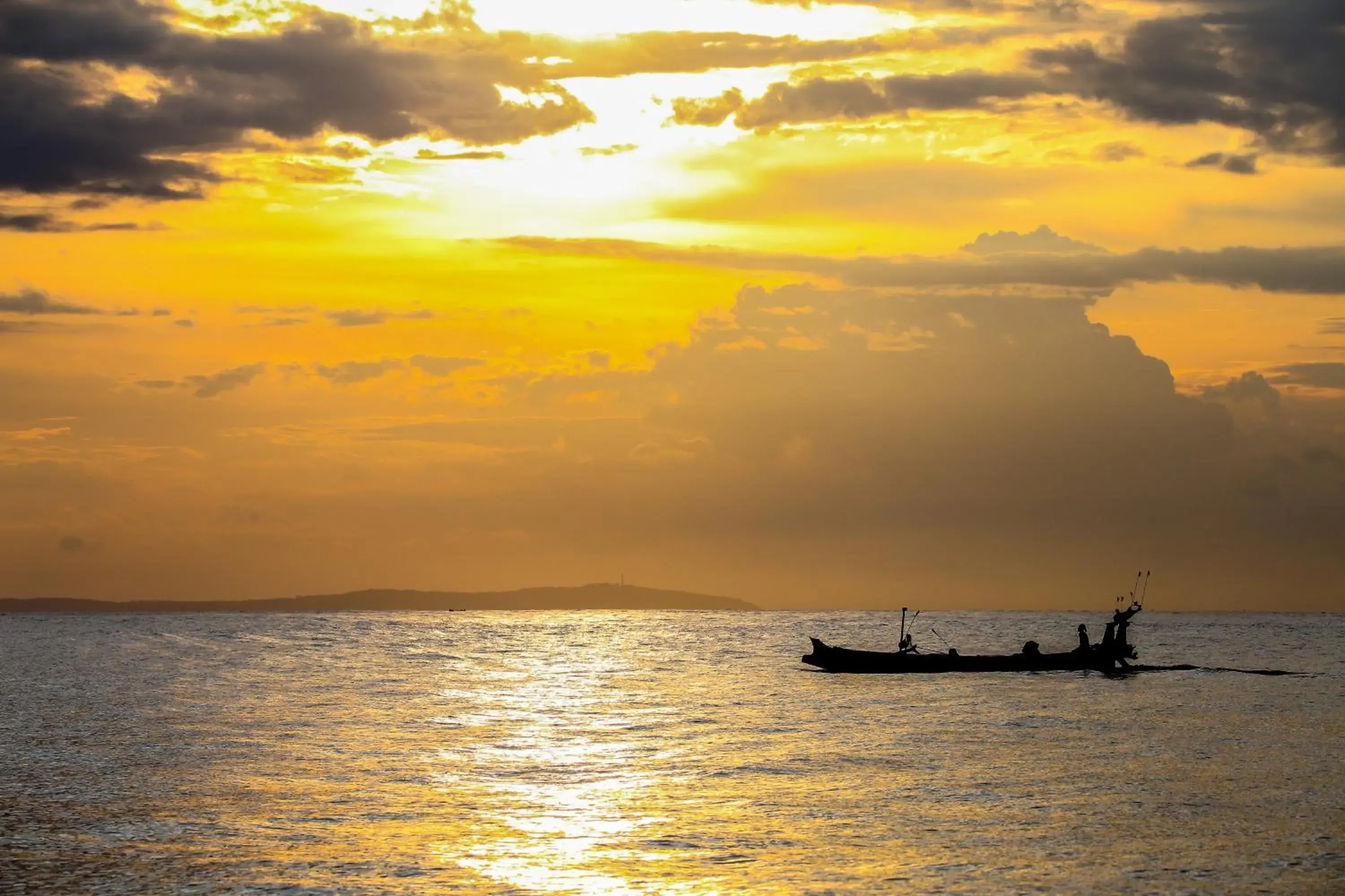 Fishing in Balong Balong Surf Bungalows & Restaurant Fishing in Balong Balong Surf Bungalows & Restaurant