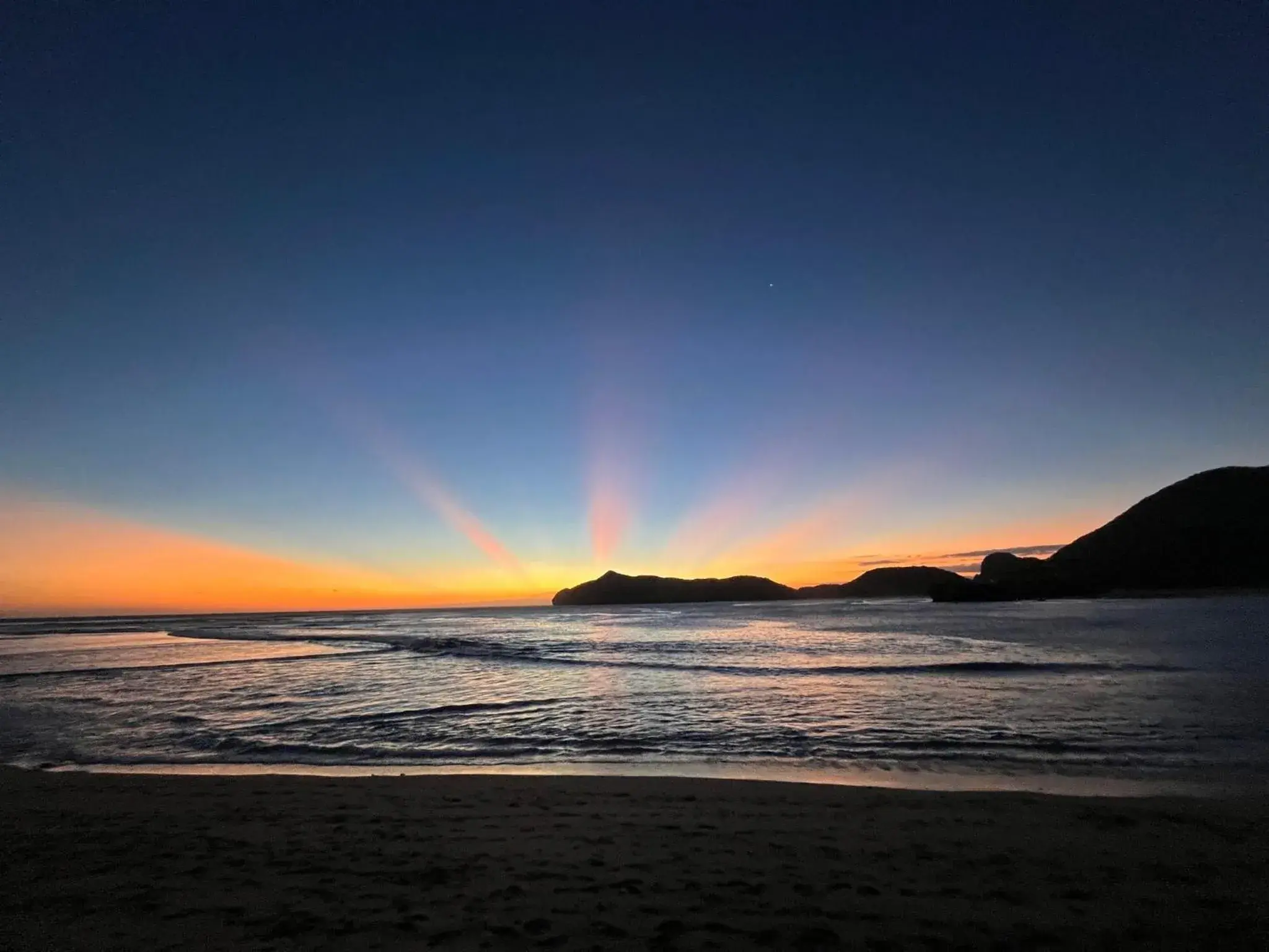 Sunset in Balong Balong Surf Bungalows & Restaurant Sunset in Balong Balong Surf Bungalows & Restaurant