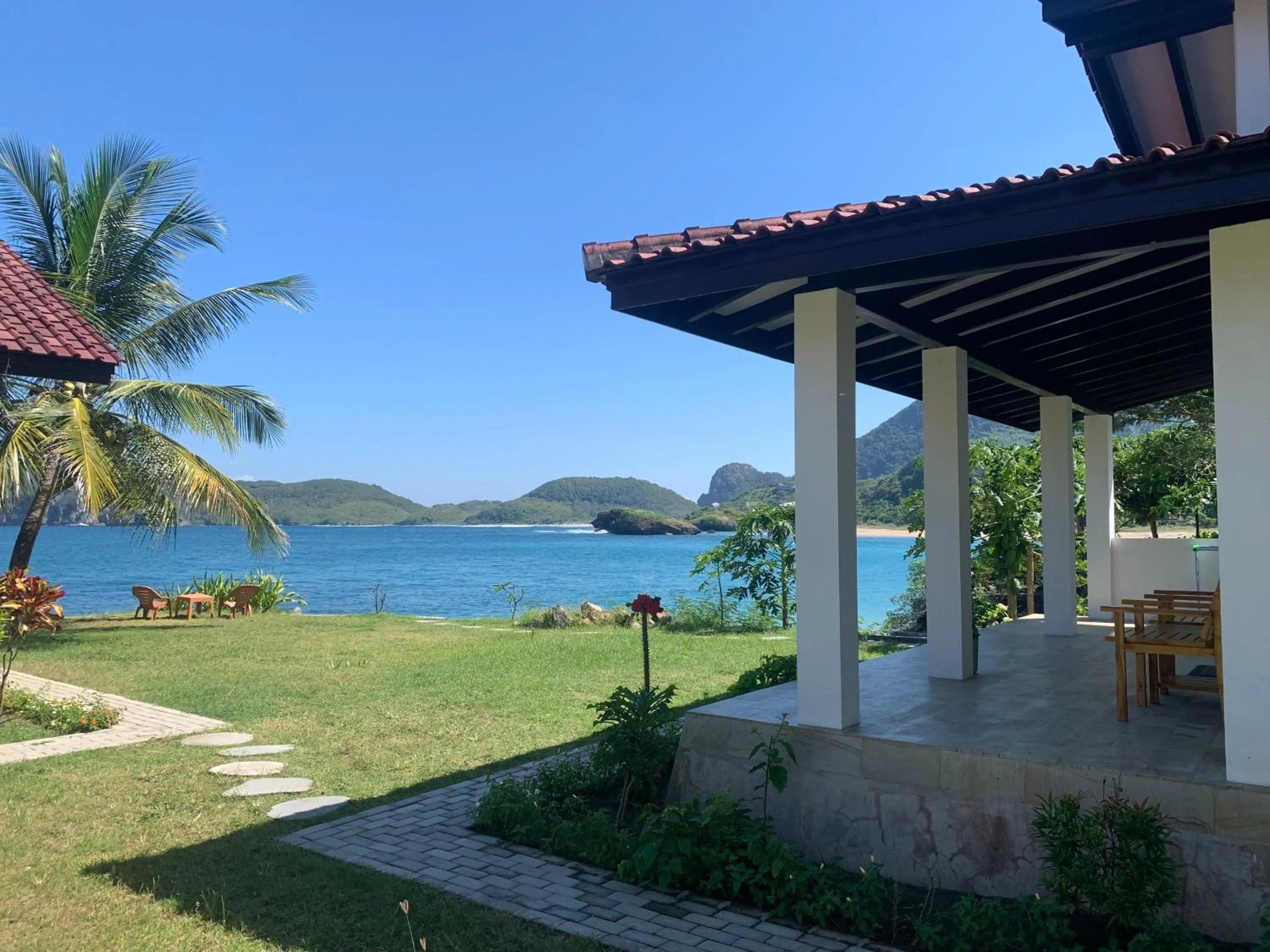 Property building in Balong Balong Surf Bungalows & Restaurant